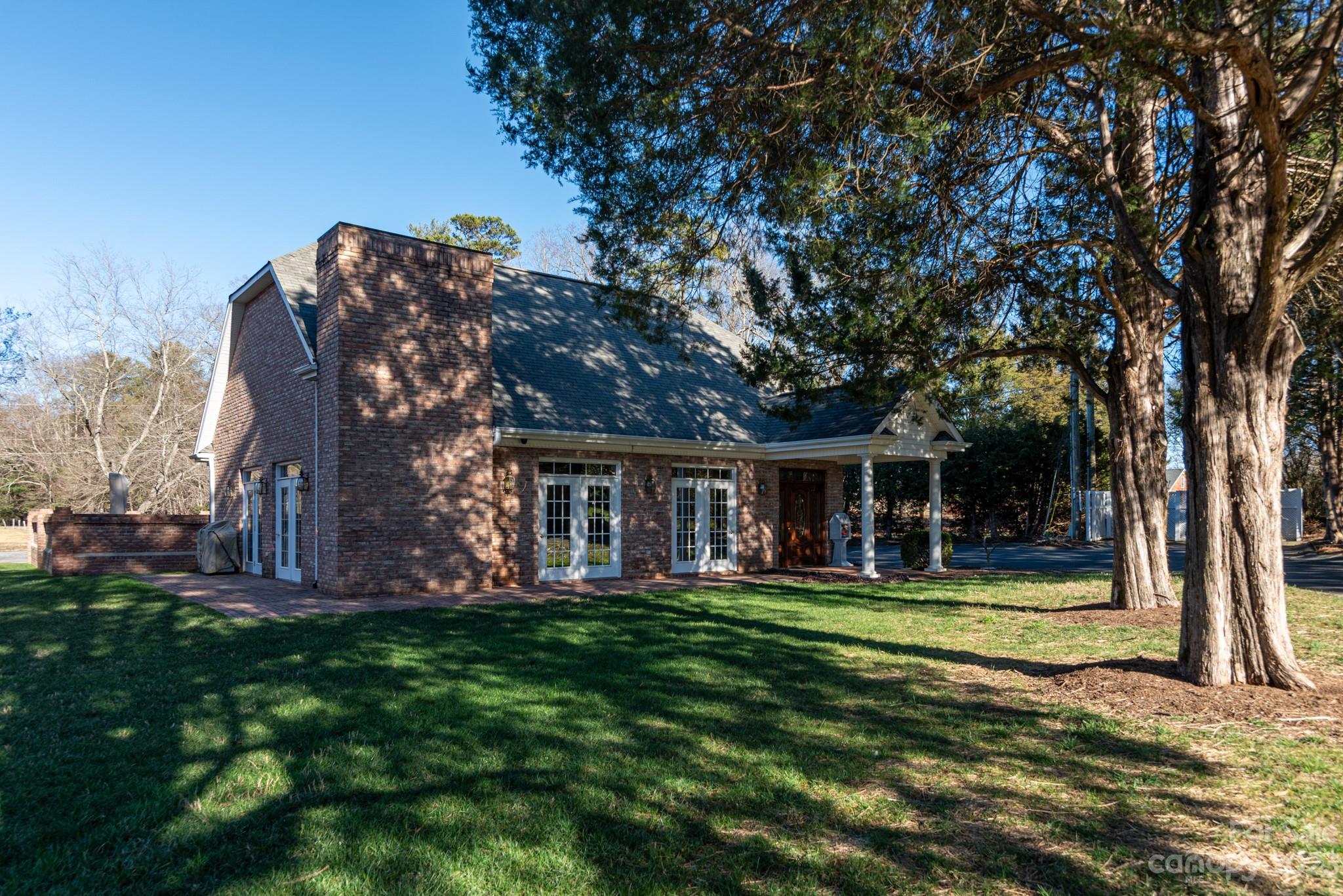 3131 9th Street Drive NE Unit: 14