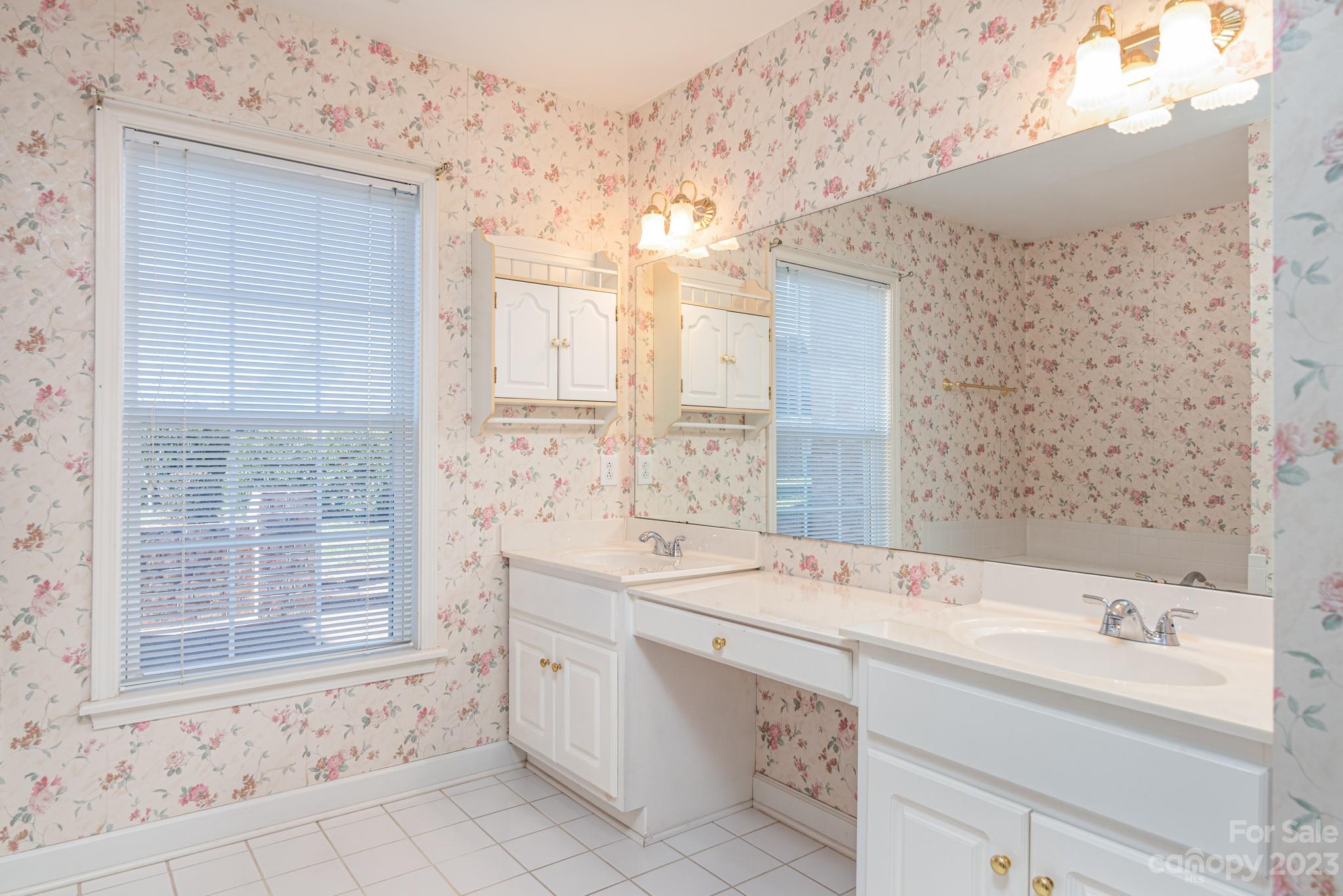 3131 9th Street Drive NE Unit: 14