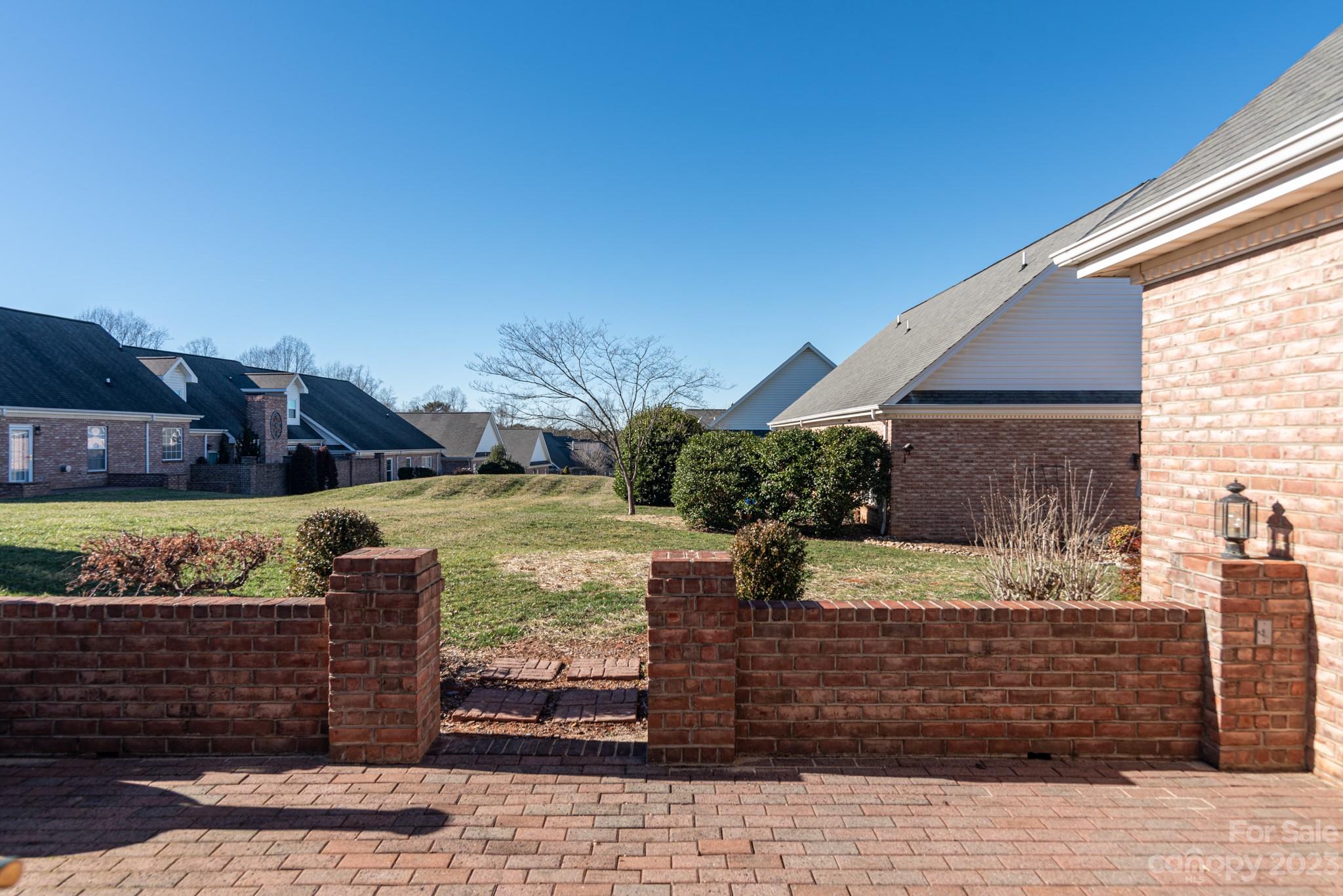 3131 9th Street Drive NE Unit: 14