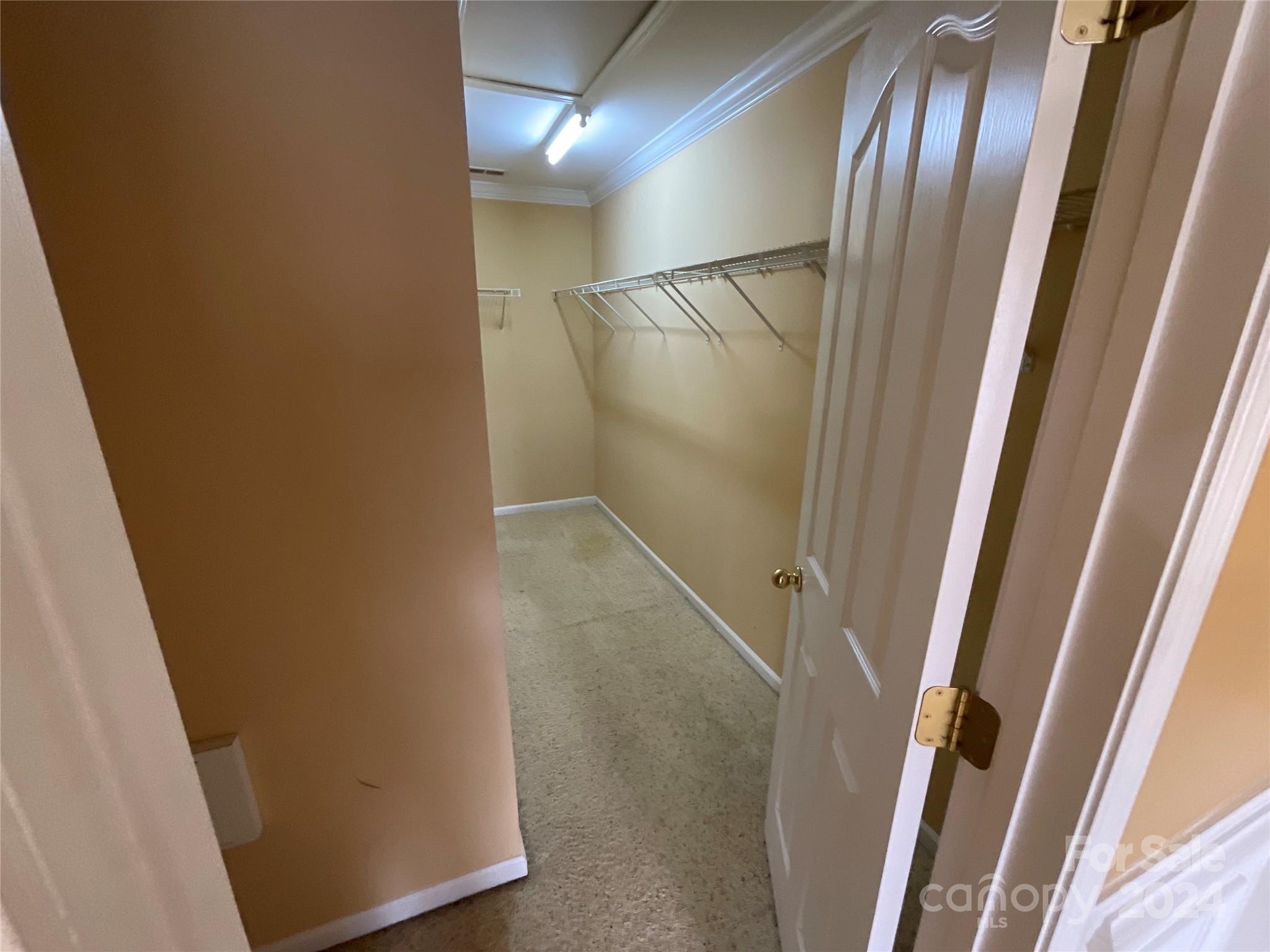 4709 Potters Glen Road Unit: 58