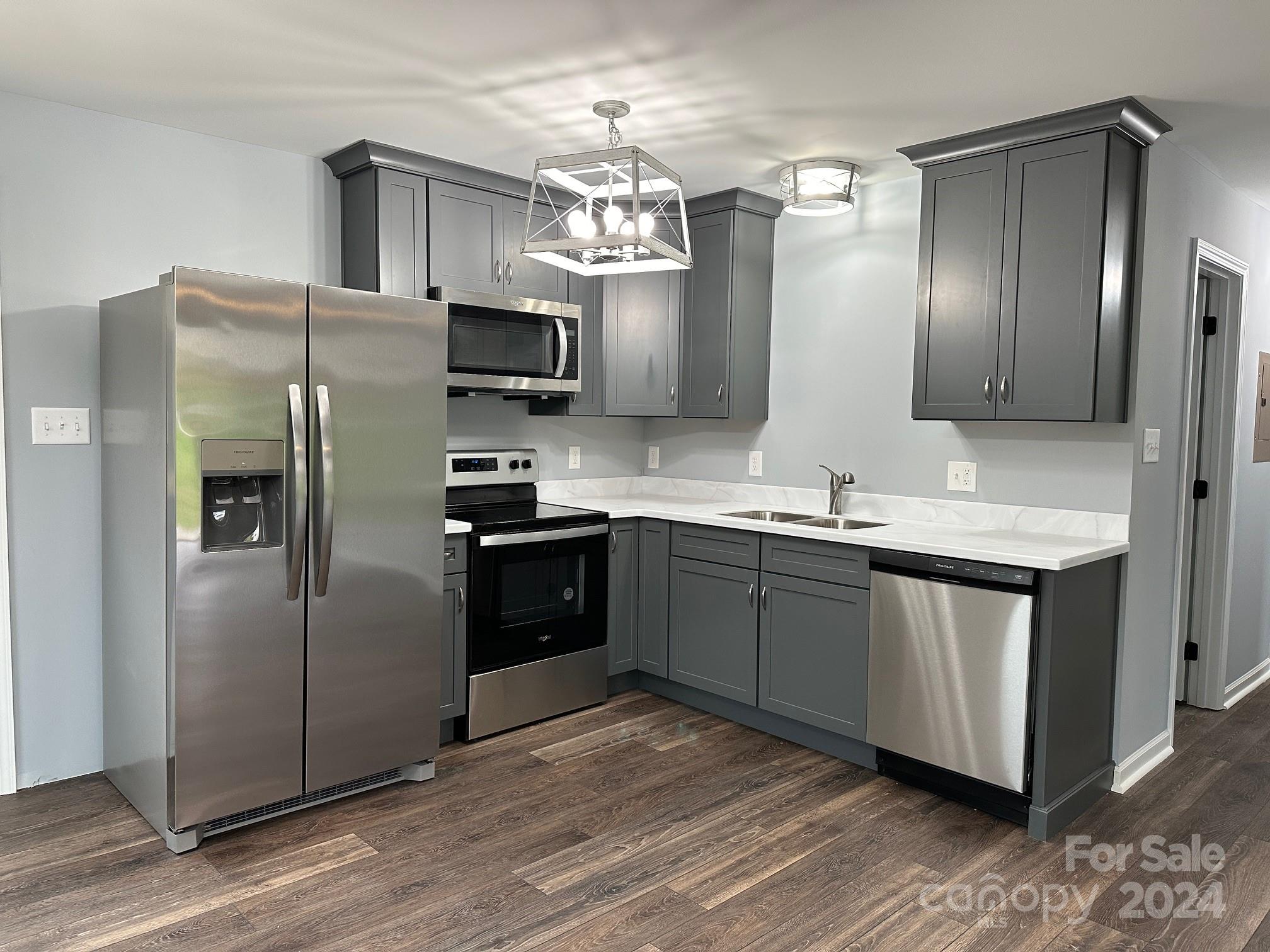 1905 Prestige Heights Drive