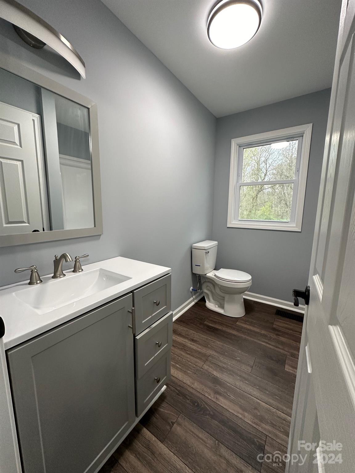 1905 Prestige Heights Drive