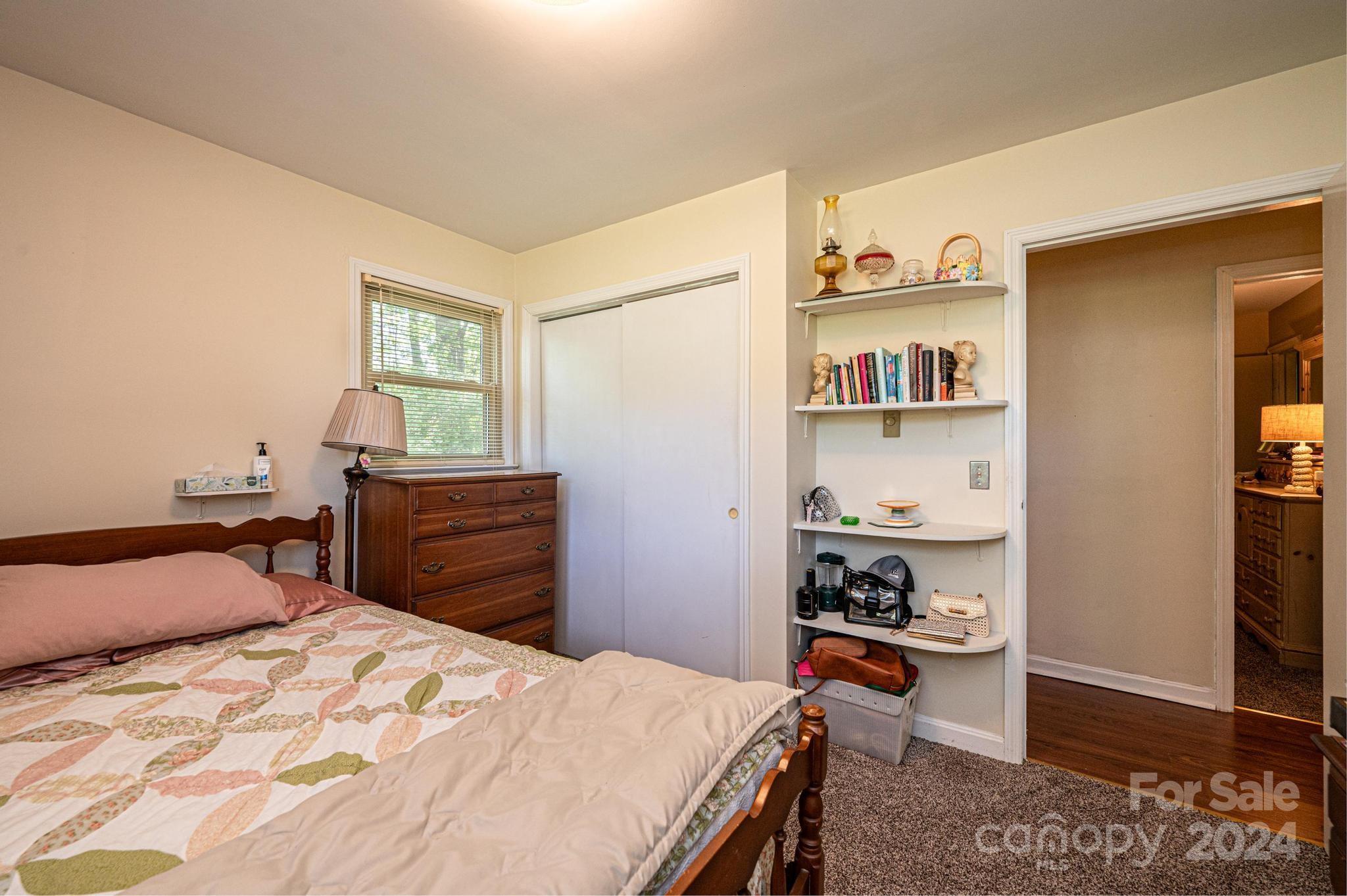 5007 Poplar View Lane