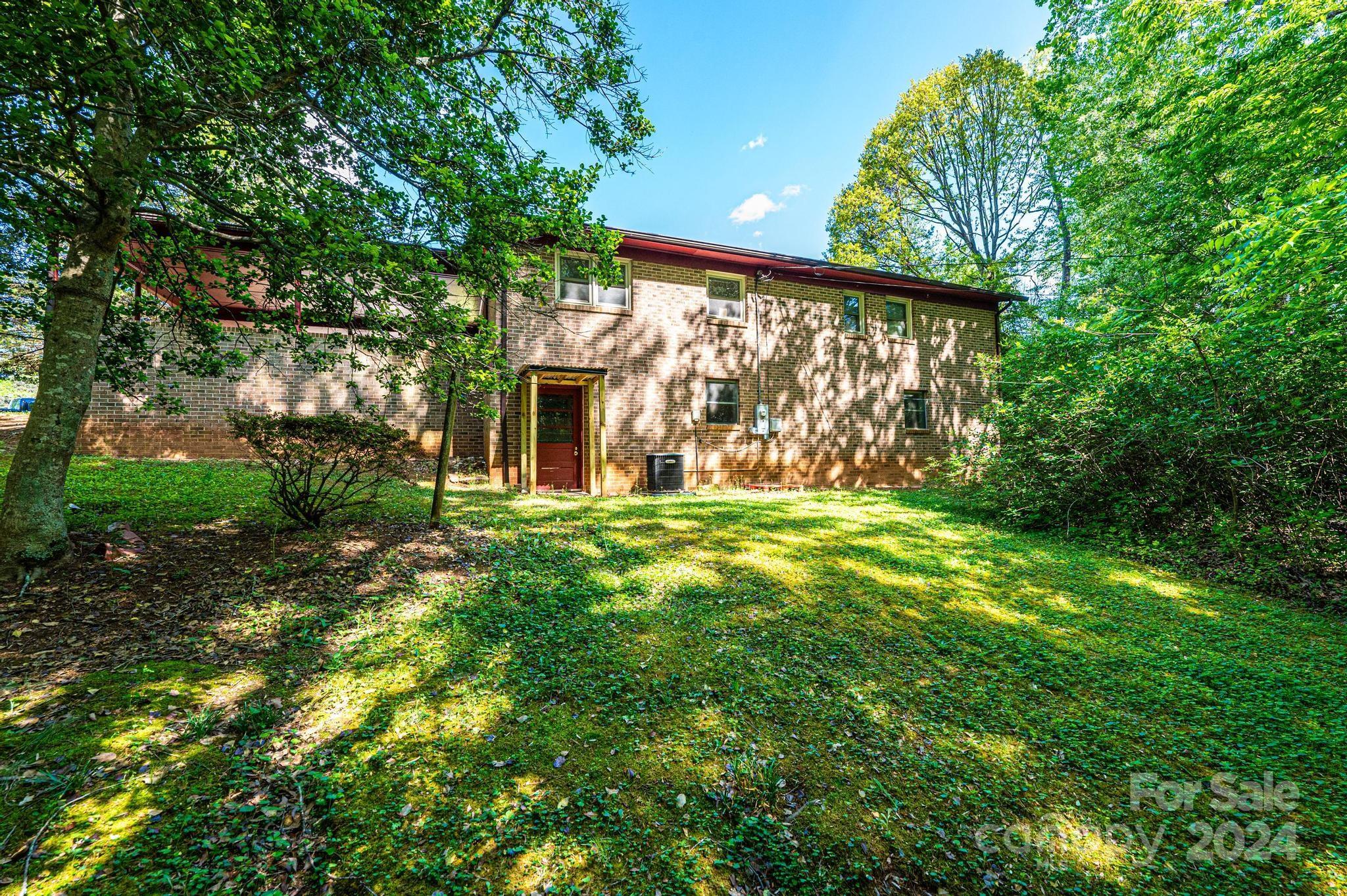 5007 Poplar View Lane