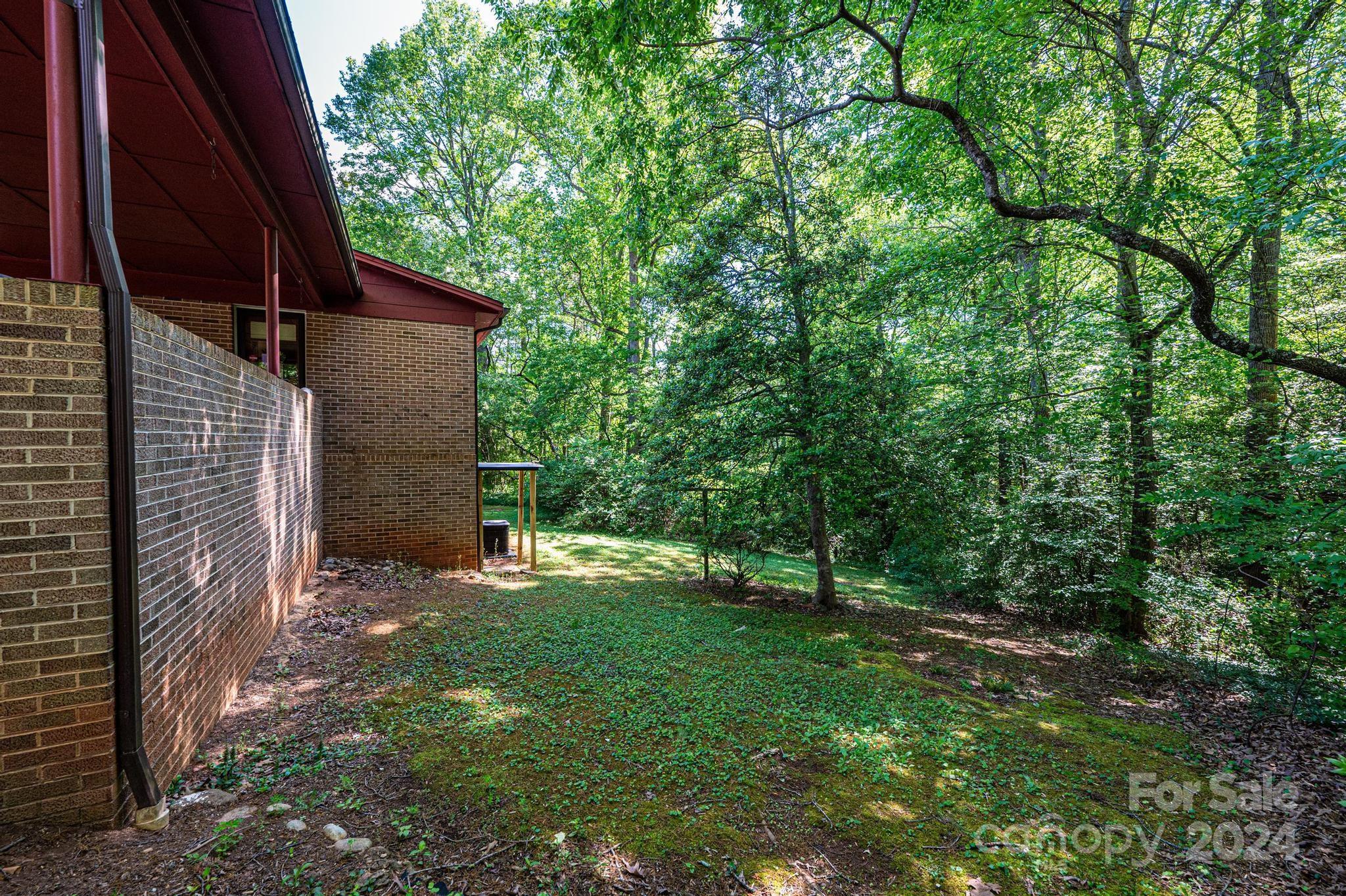 5007 Poplar View Lane