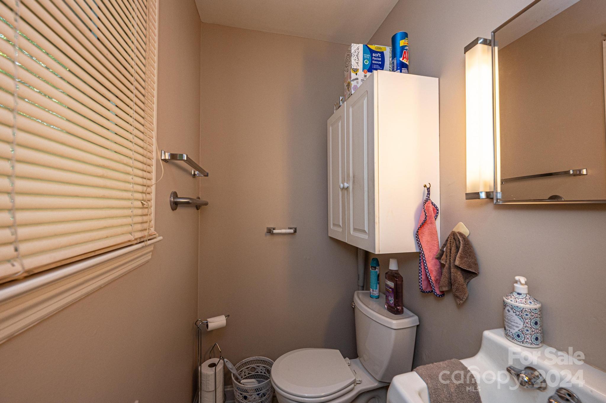 5007 Poplar View Lane