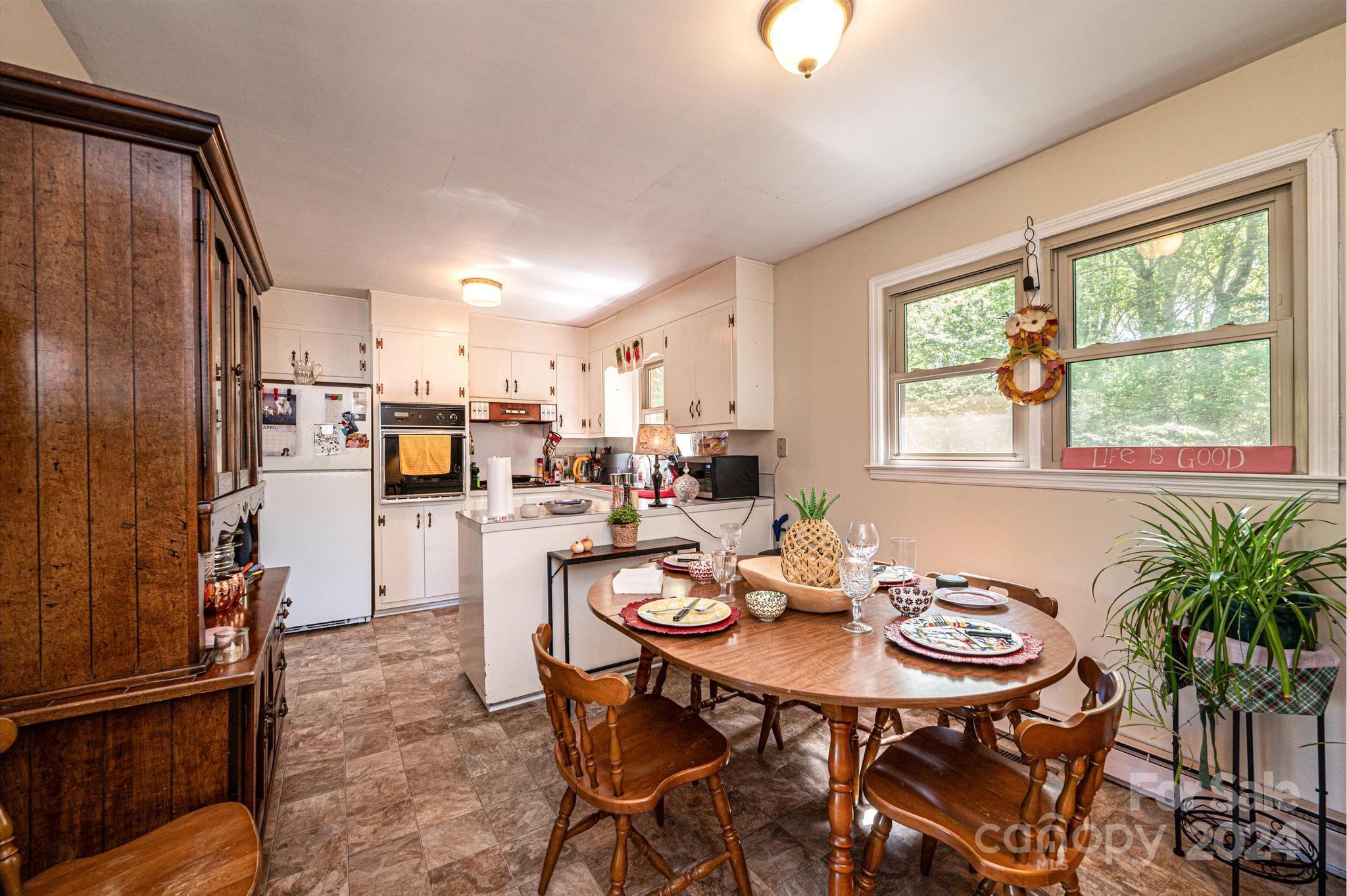 5007 Poplar View Lane