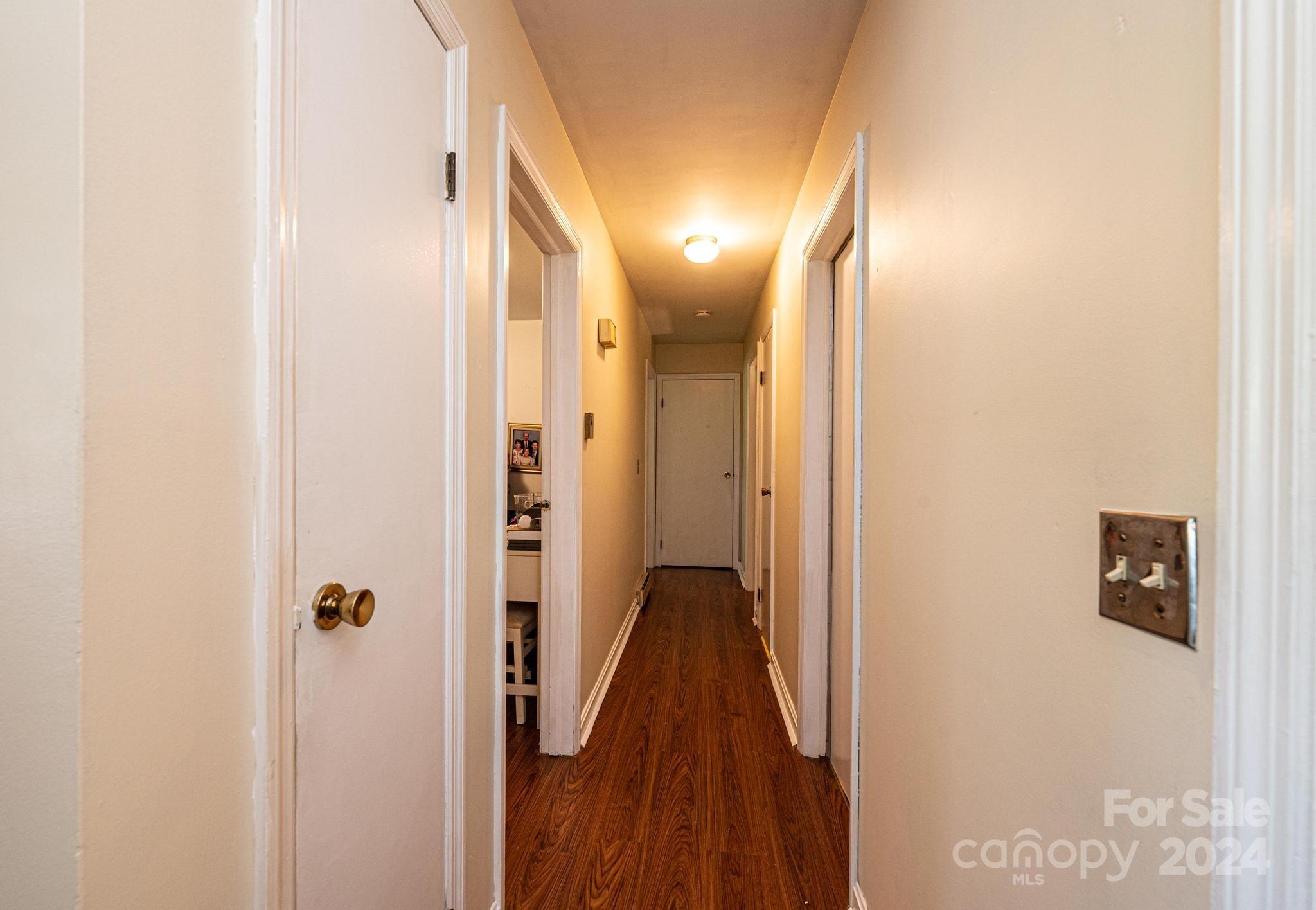 5007 Poplar View Lane