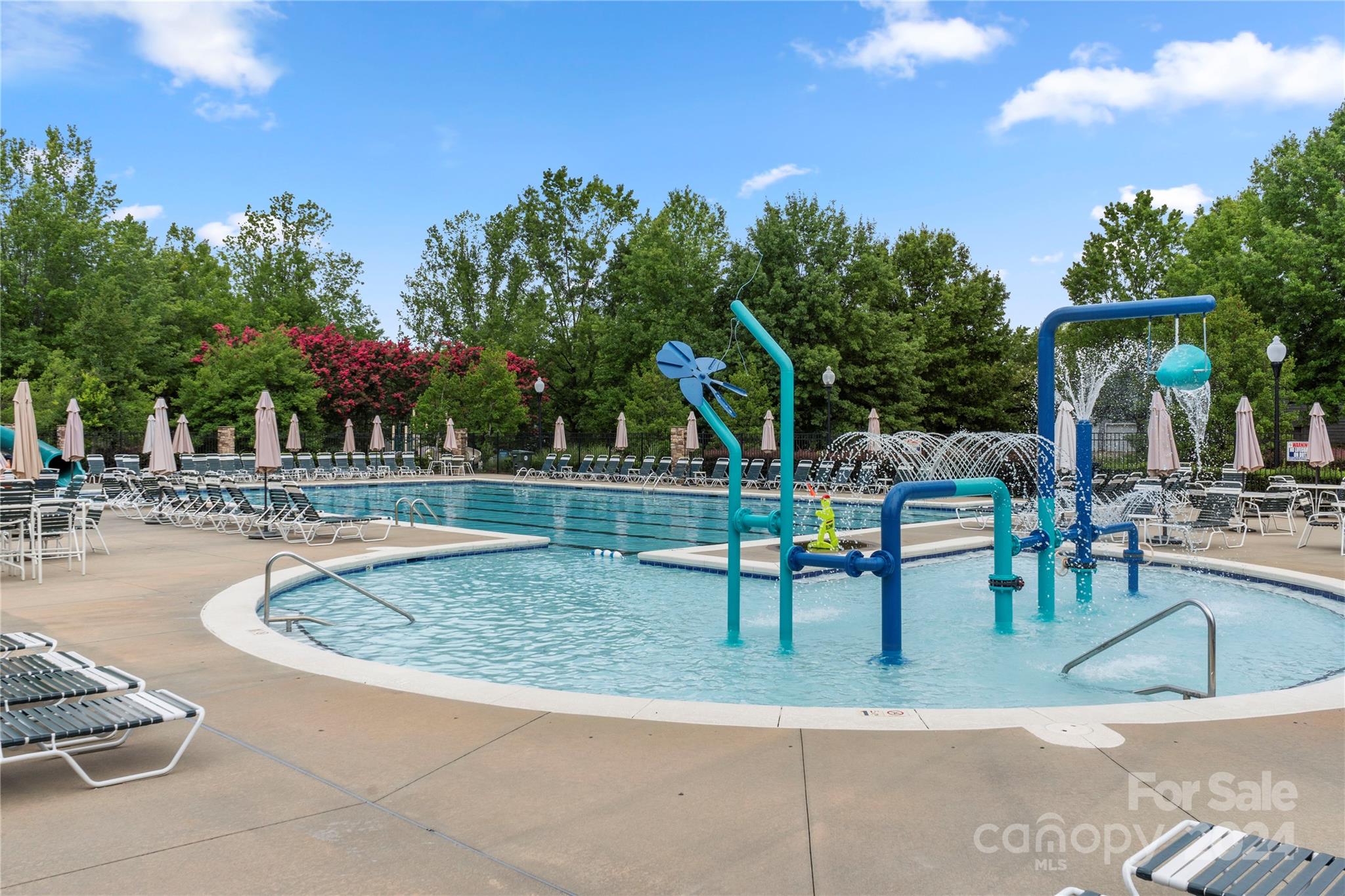 15533 Crossing Gate Drive