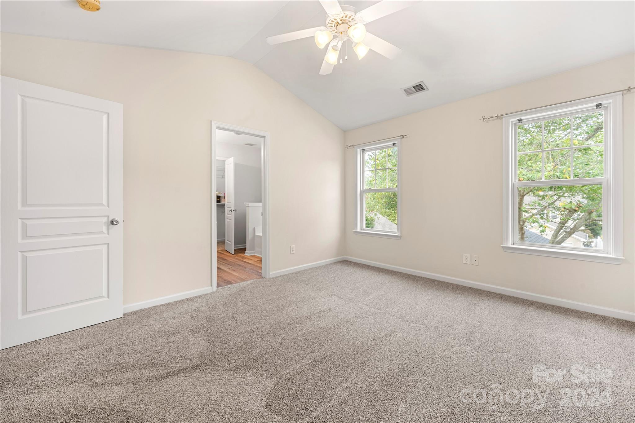 15533 Crossing Gate Drive