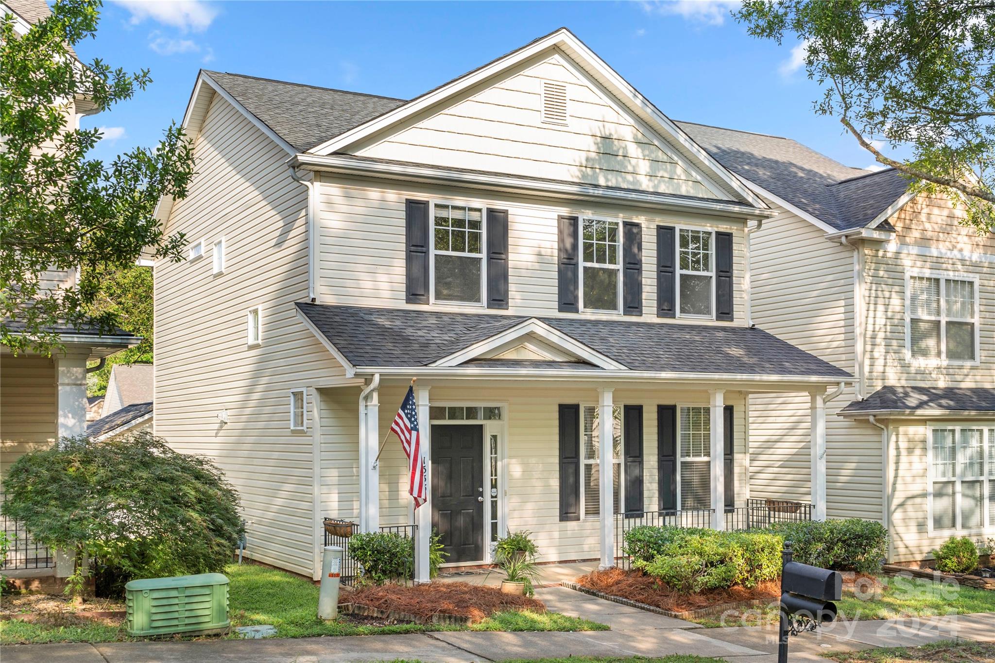 15533 Crossing Gate Drive