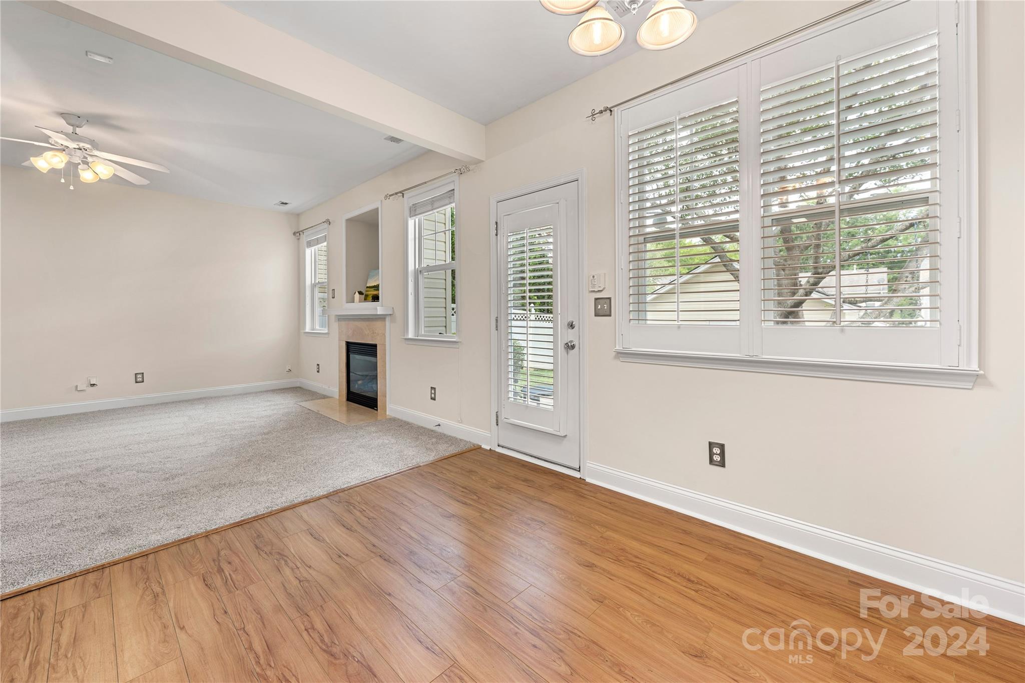 15533 Crossing Gate Drive