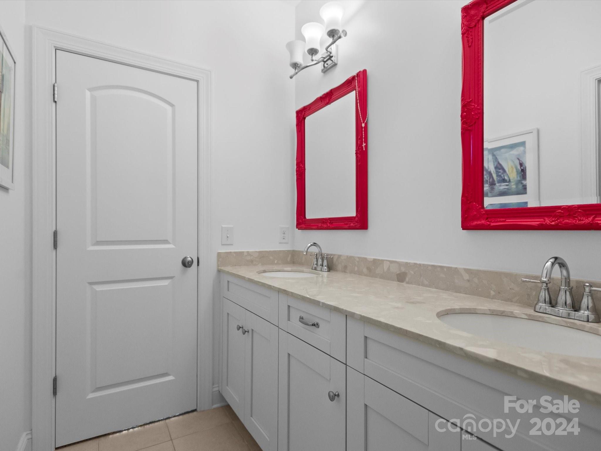 2437 Summers Glen Drive NW