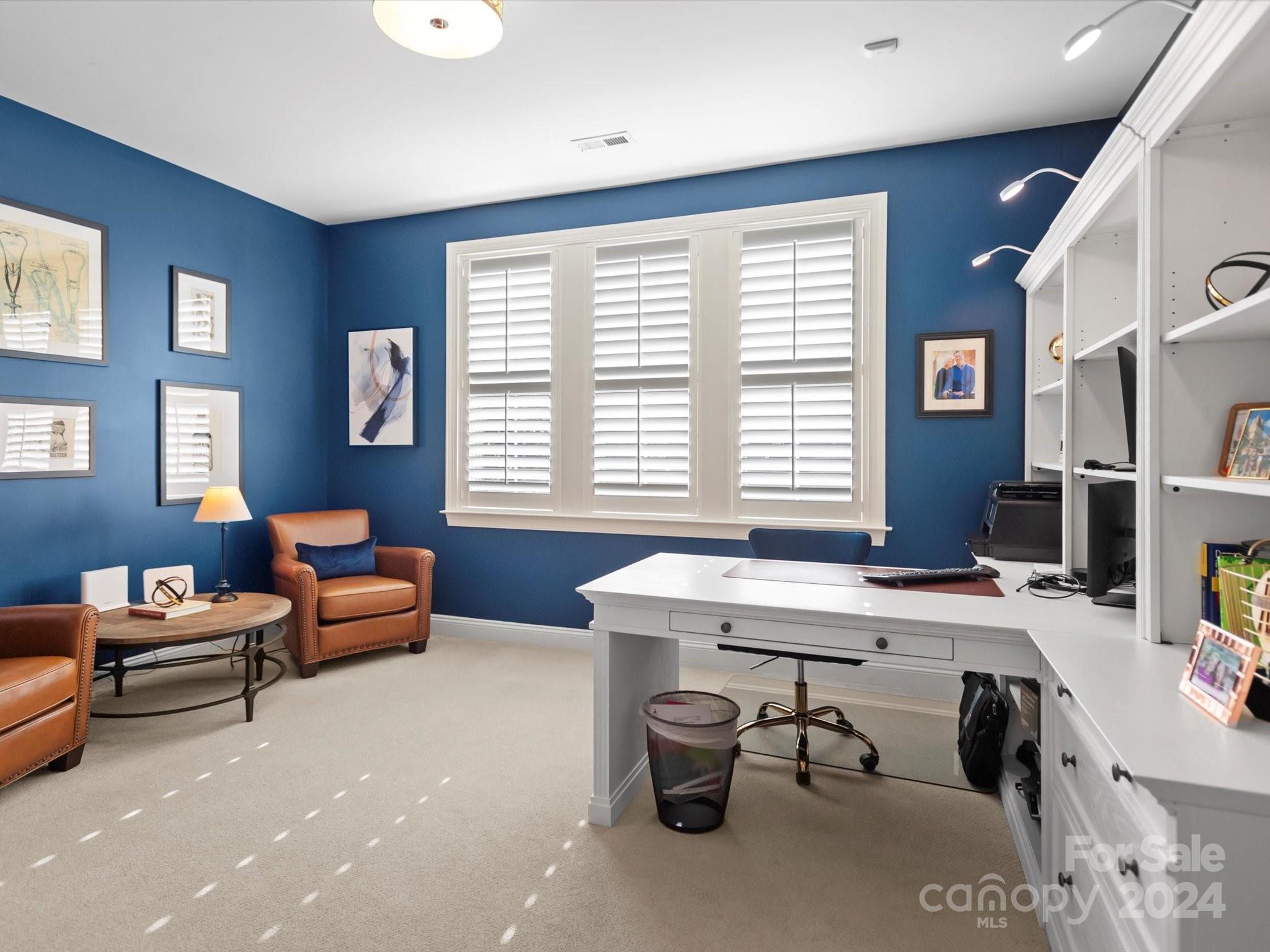 2437 Summers Glen Drive NW