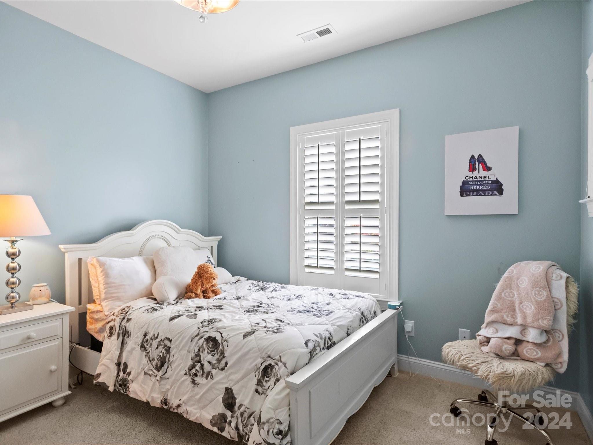 2437 Summers Glen Drive NW