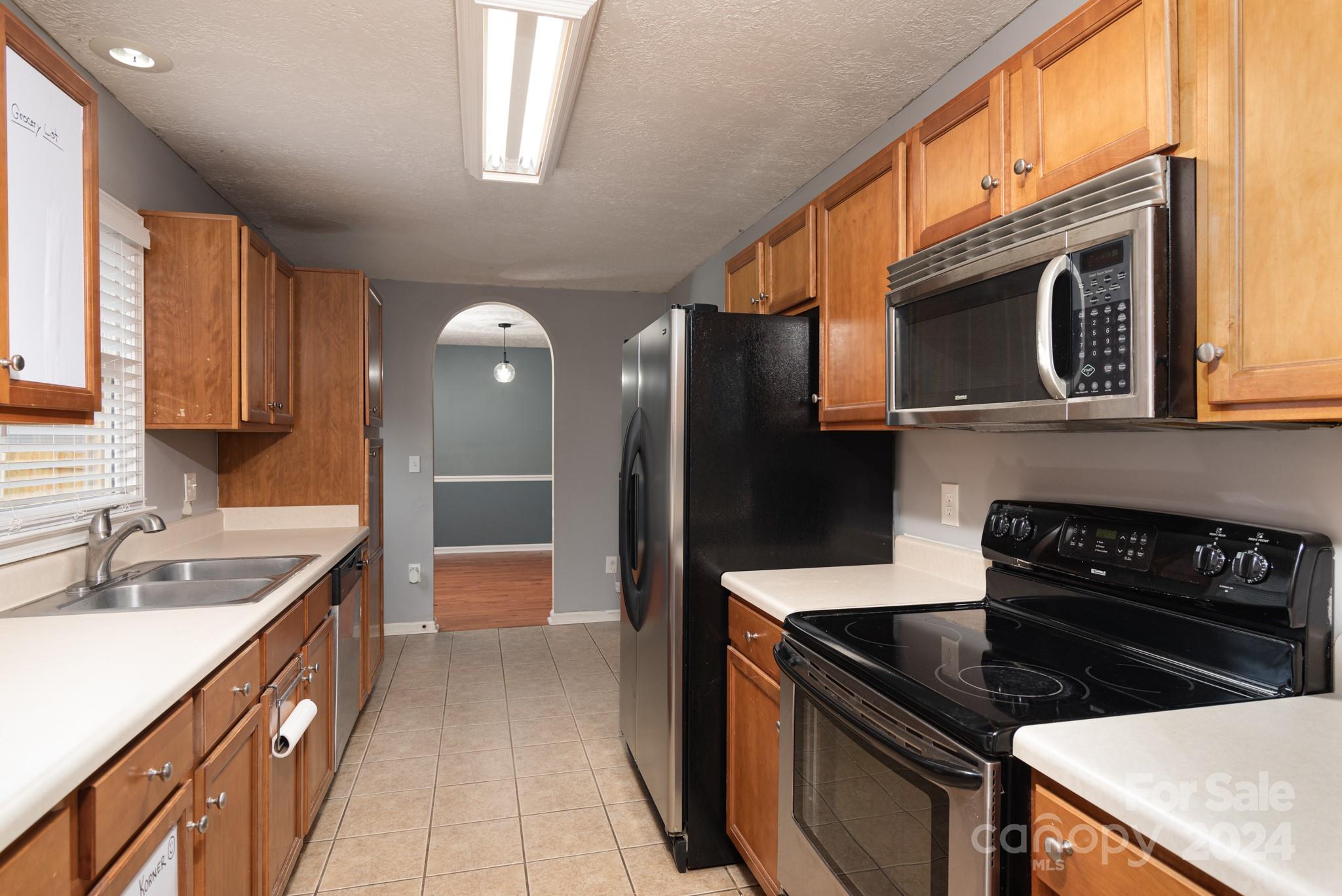 1100 Black Walnut Drive