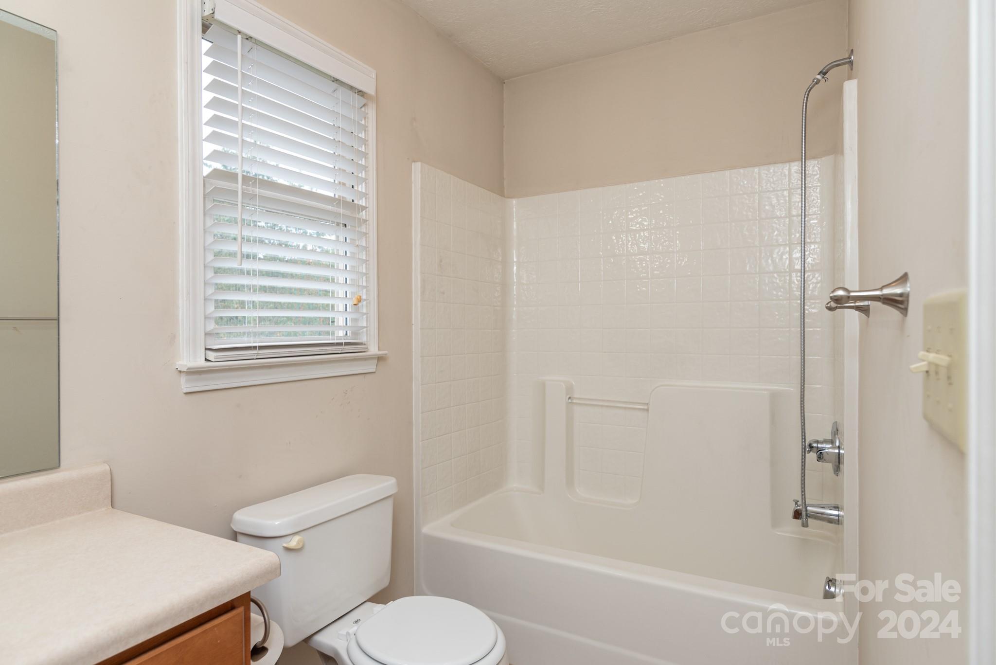 1100 Black Walnut Drive