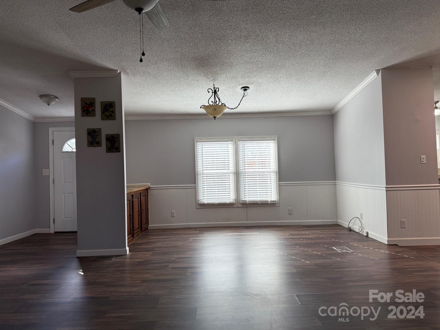 3222 Ole Country Lane