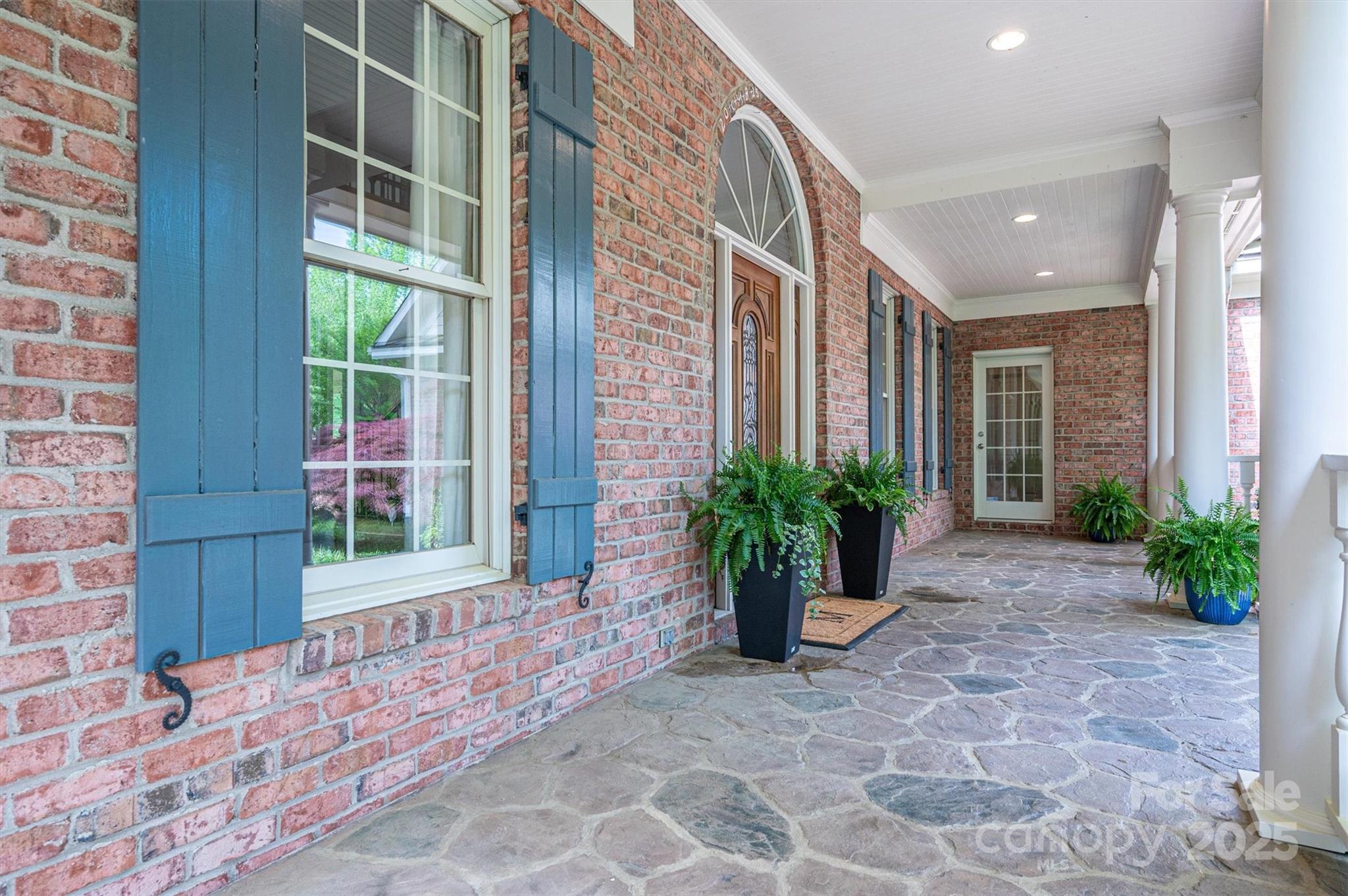 13822 Tributary Court