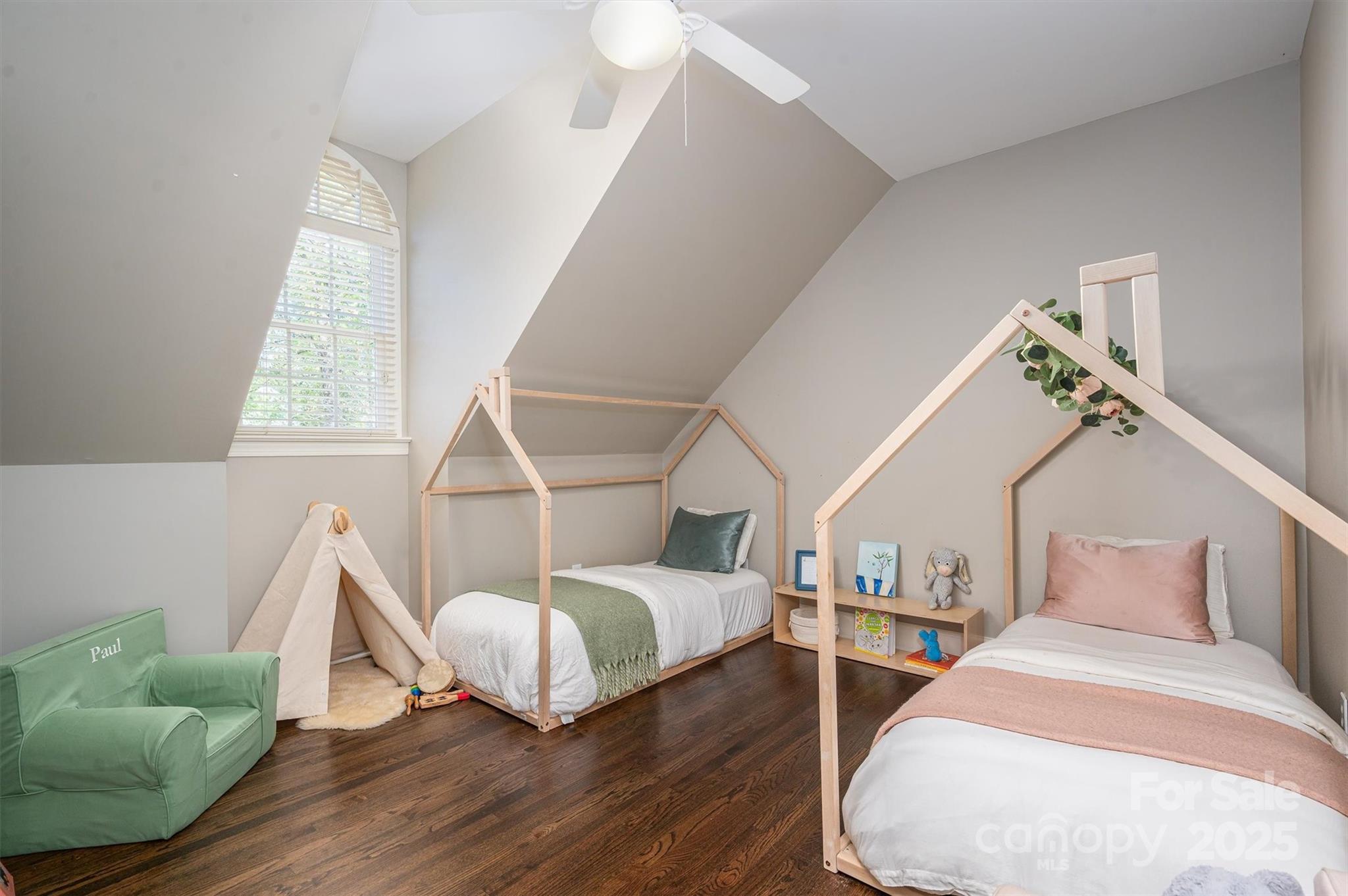 13822 Tributary Court