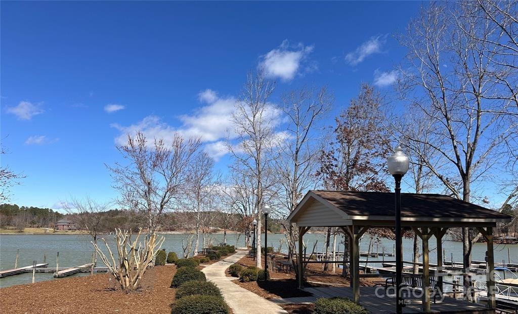 1236 Boardwalk Drive