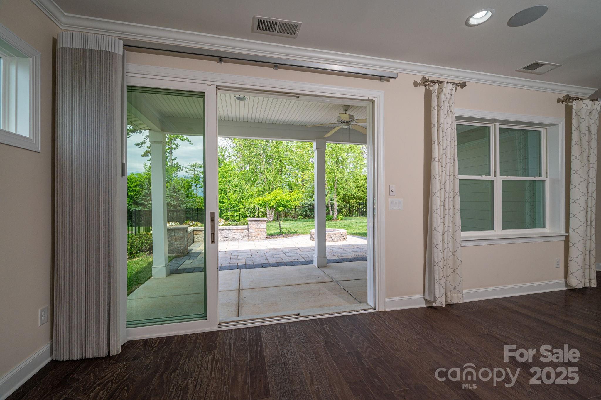 286 Hemlock Bluff Court