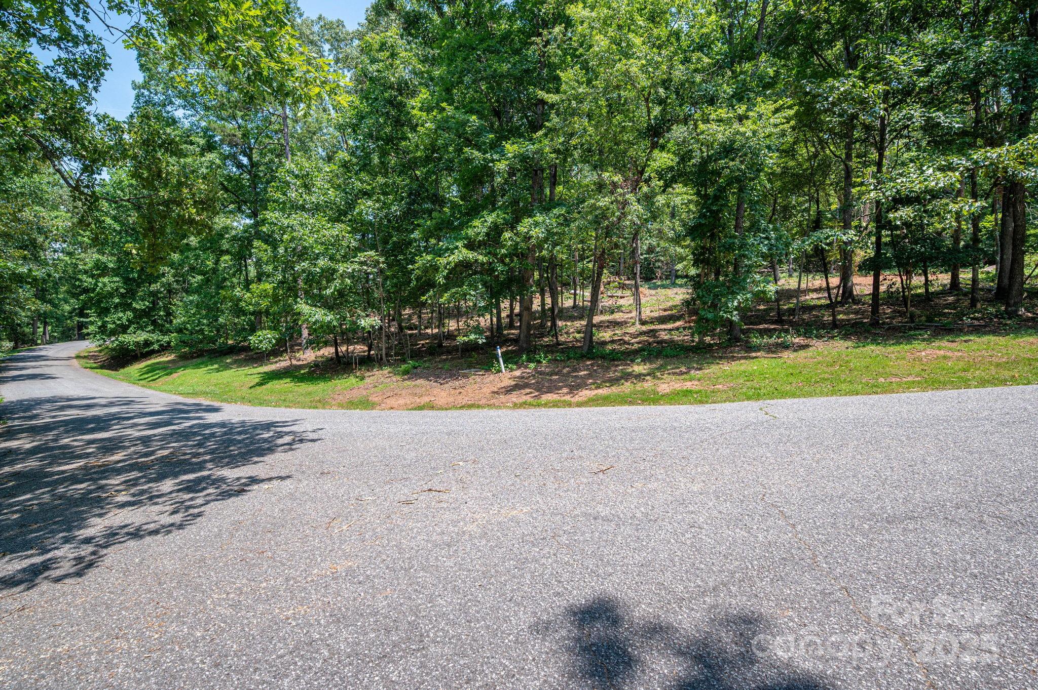 l27 Moss Drive