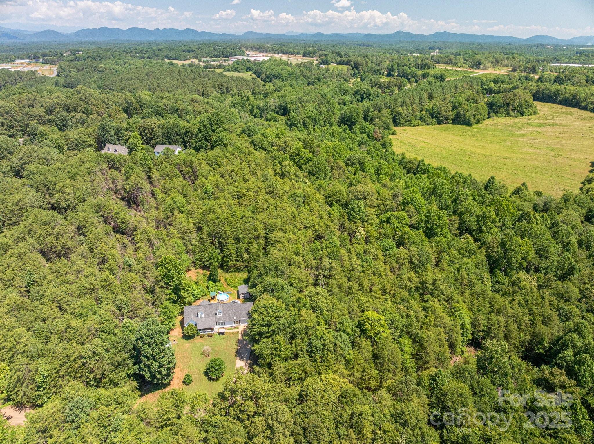 135 Heatherwood Drive