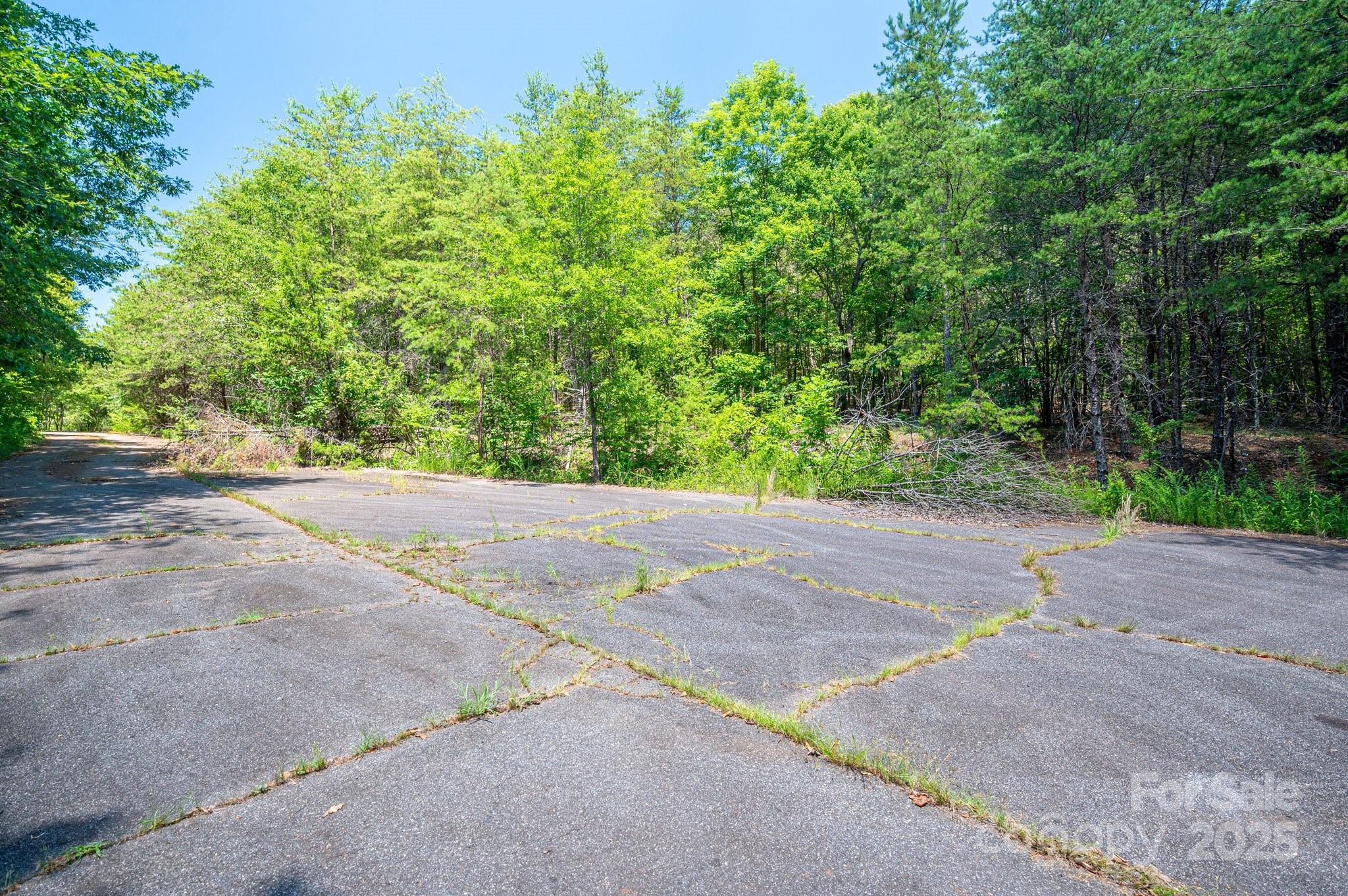 135 Heatherwood Drive