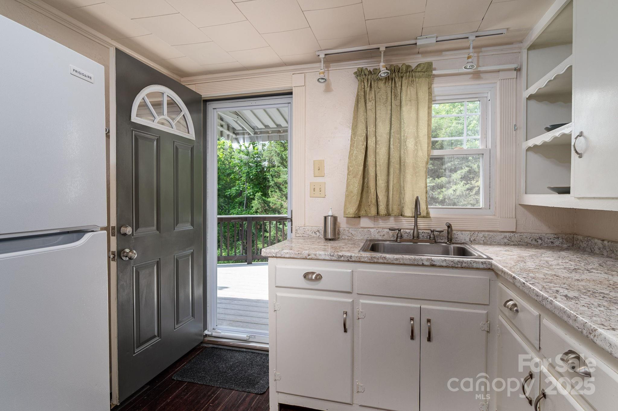 2420 Timberland Hills Drive