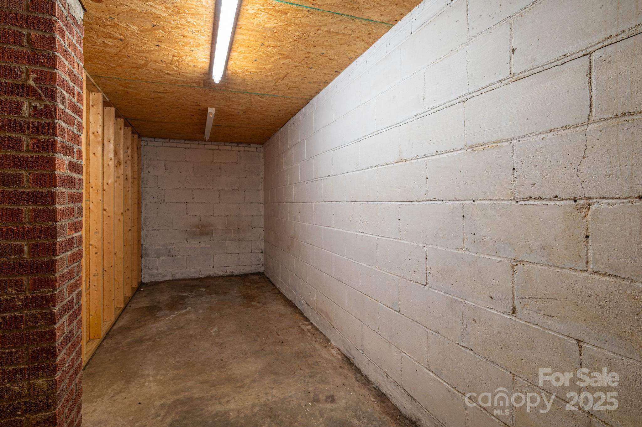 411 Arlington Street