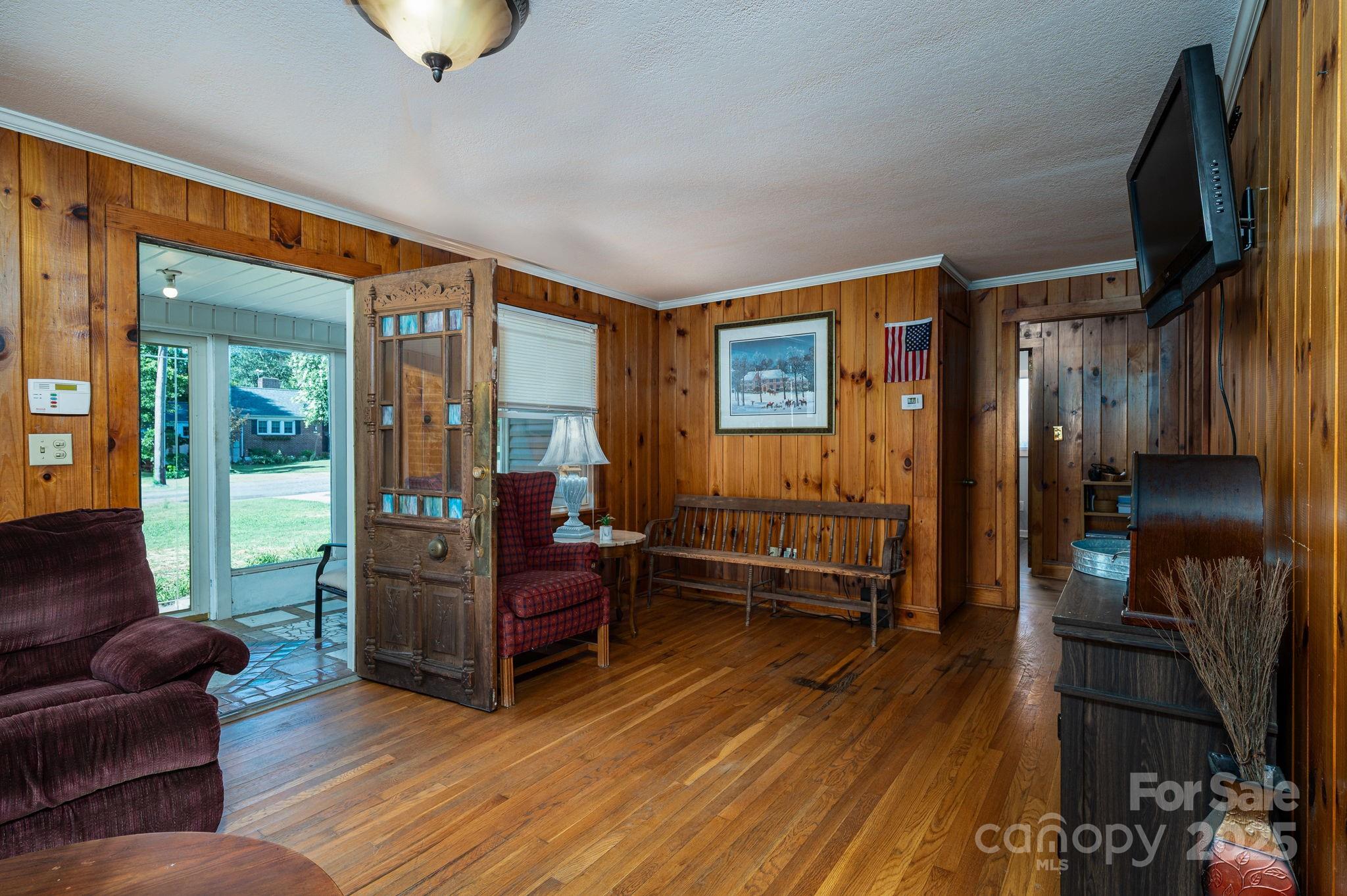 411 Arlington Street