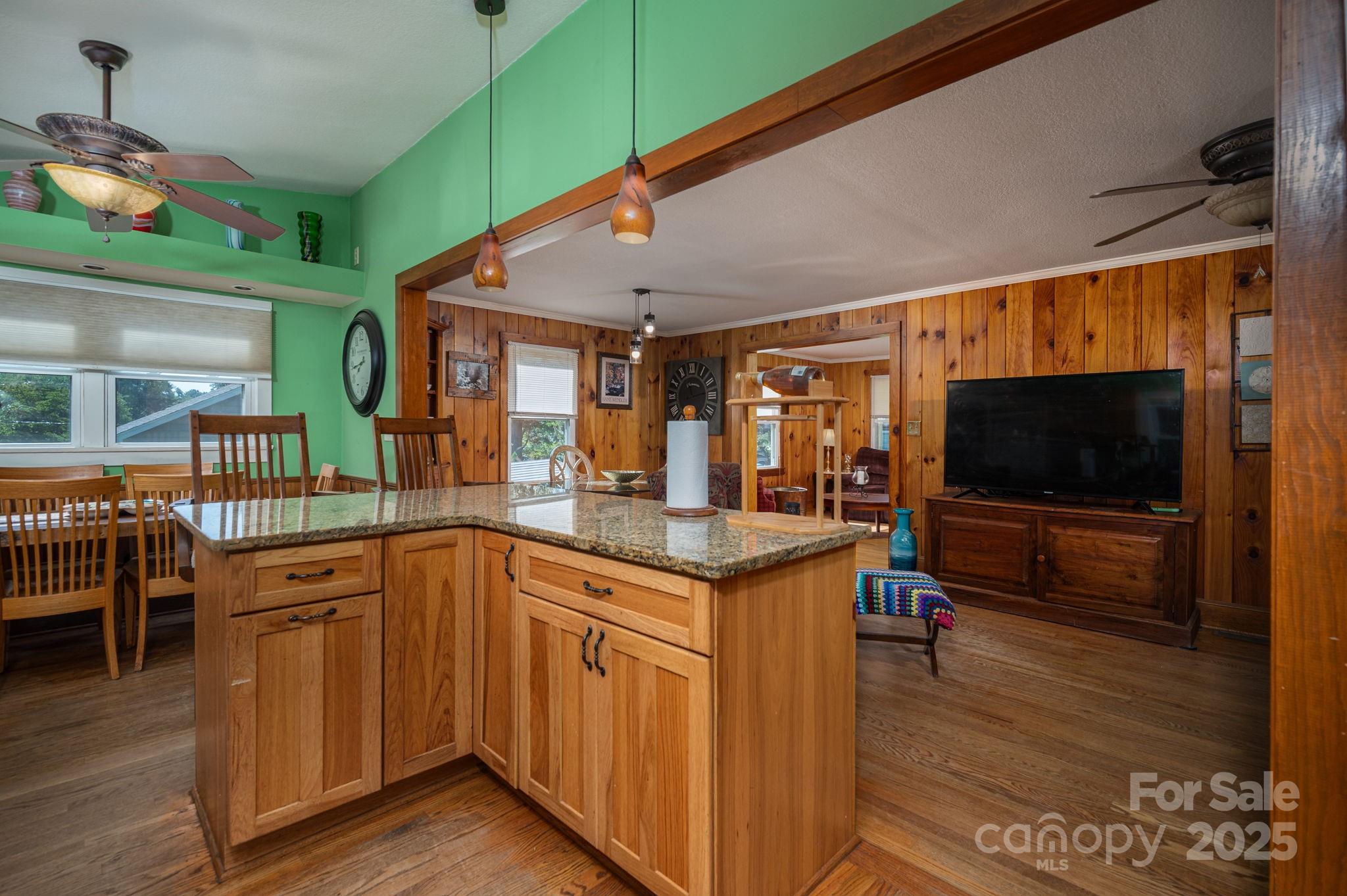 411 Arlington Street