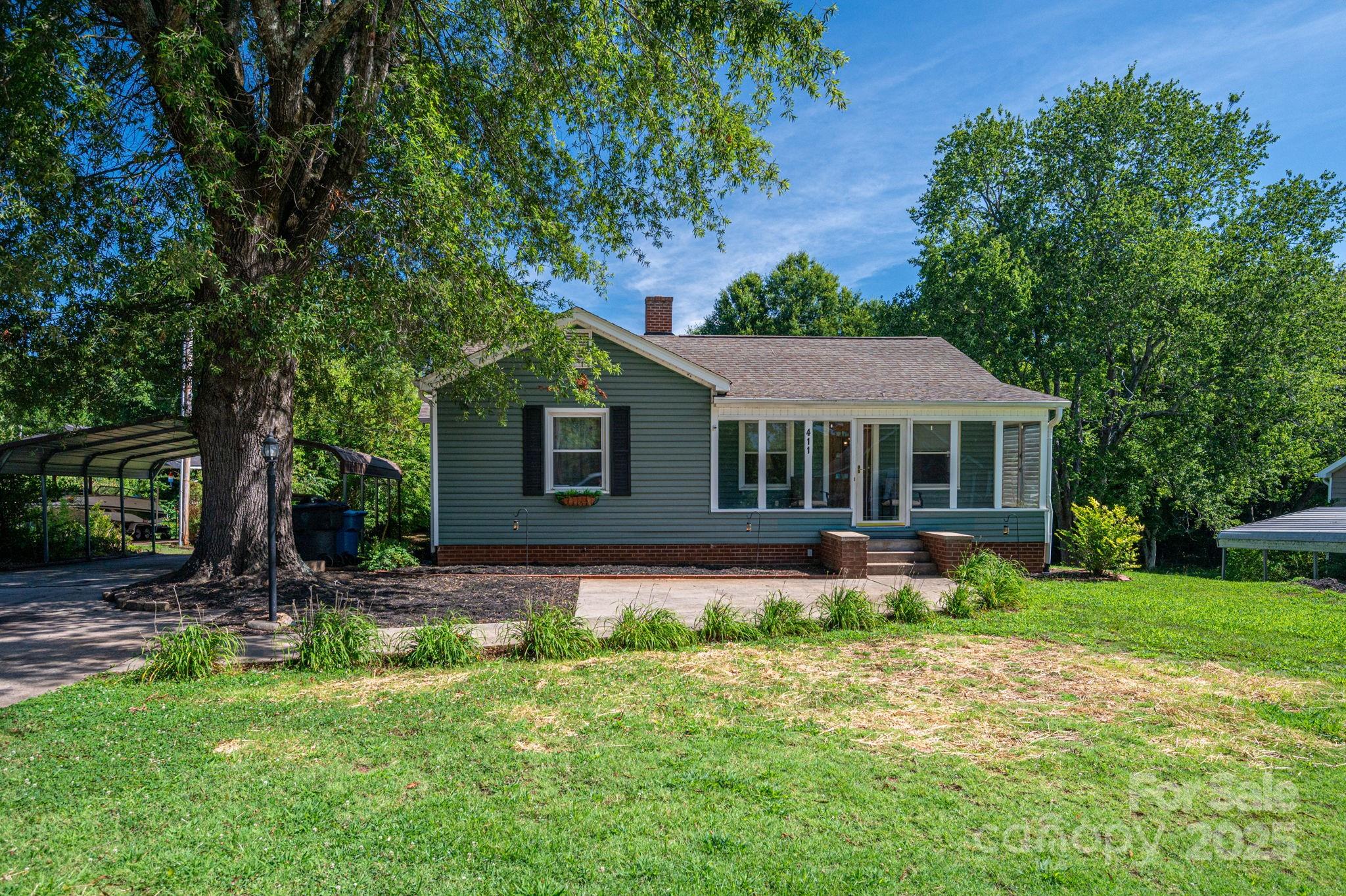 411 Arlington Street