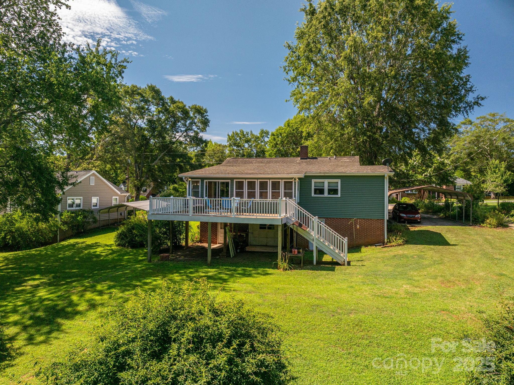 411 Arlington Street