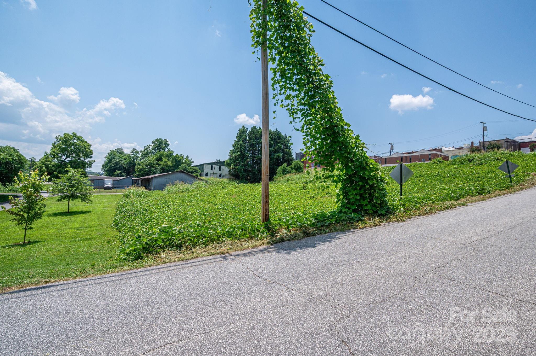 00 E 1st Street