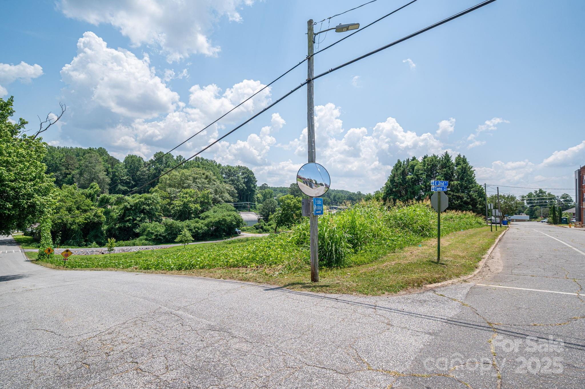 00 E 1st Street