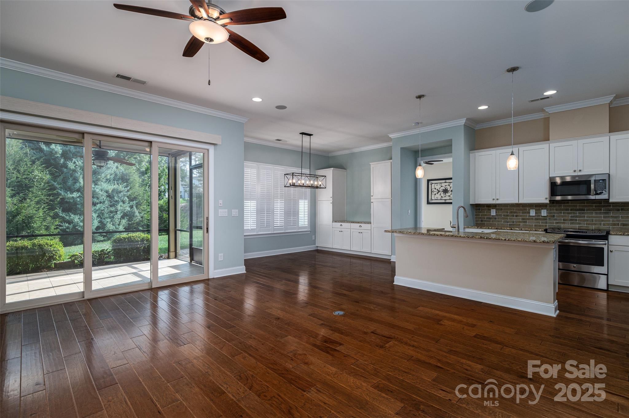 1243 Greenland Drive