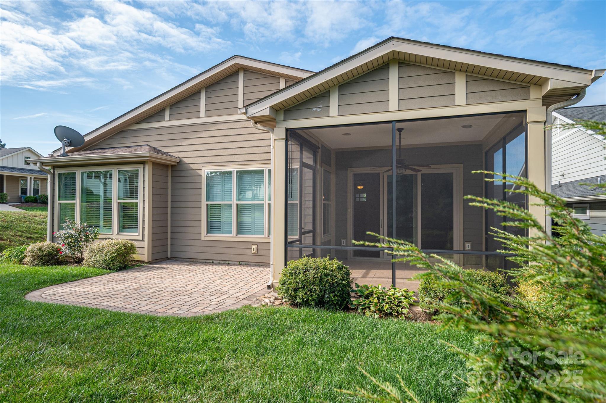 1243 Greenland Drive