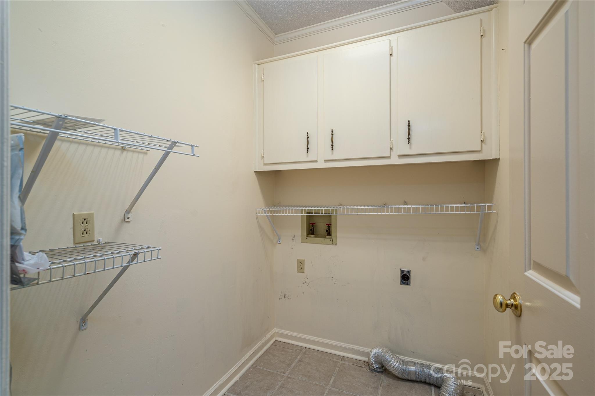 240 37th Avenue Place NW