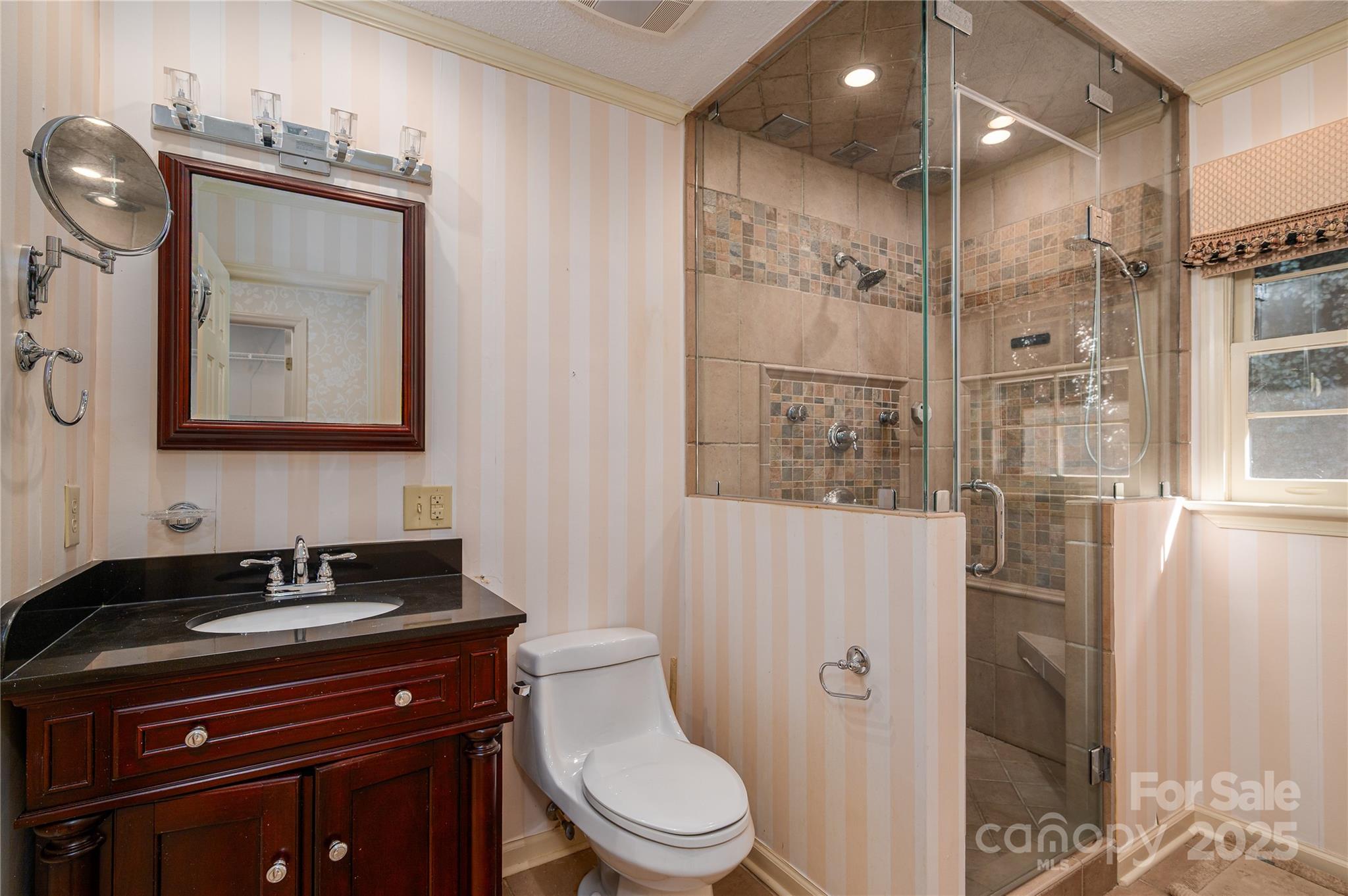 240 37th Avenue Place NW