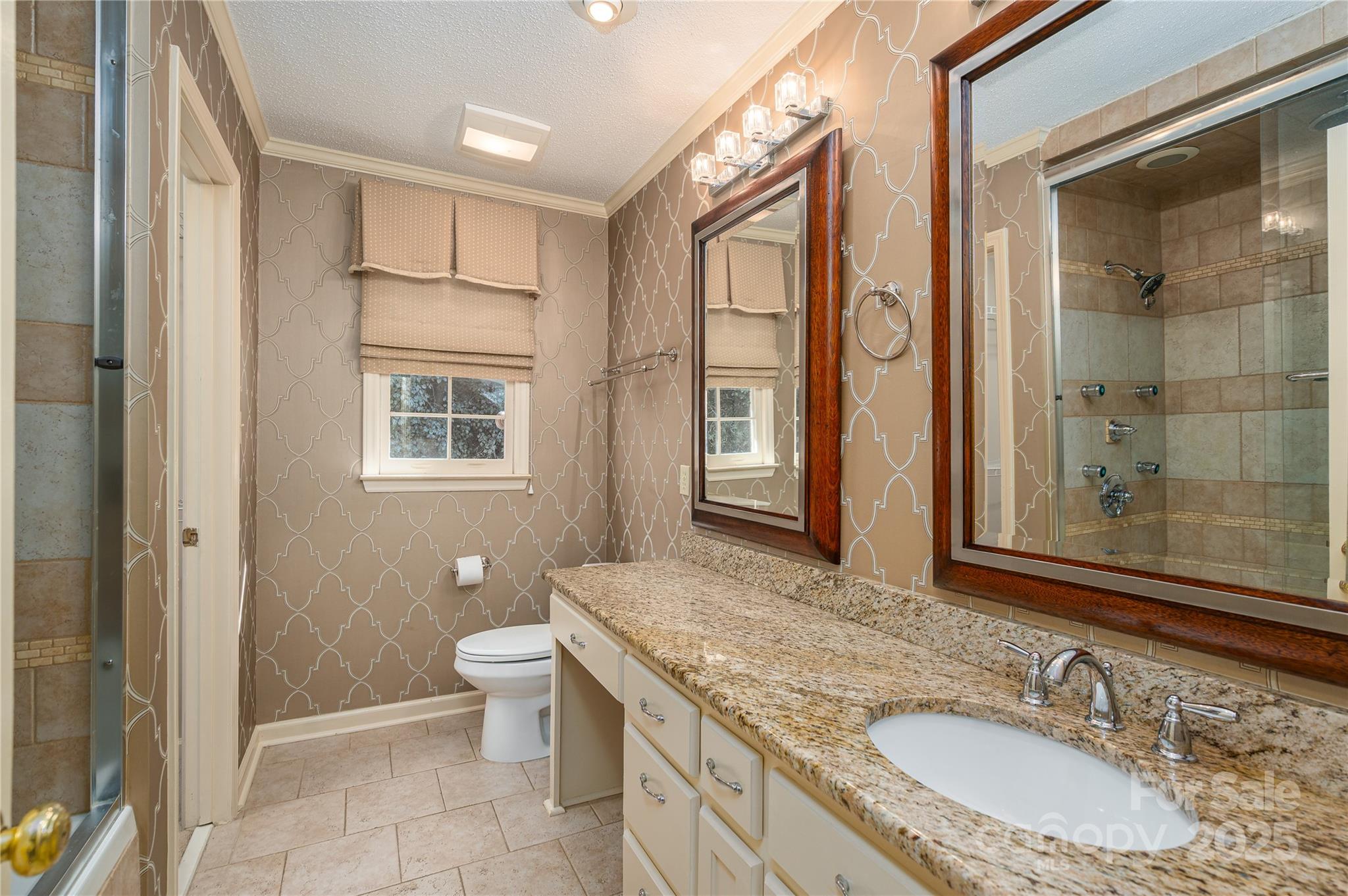 240 37th Avenue Place NW