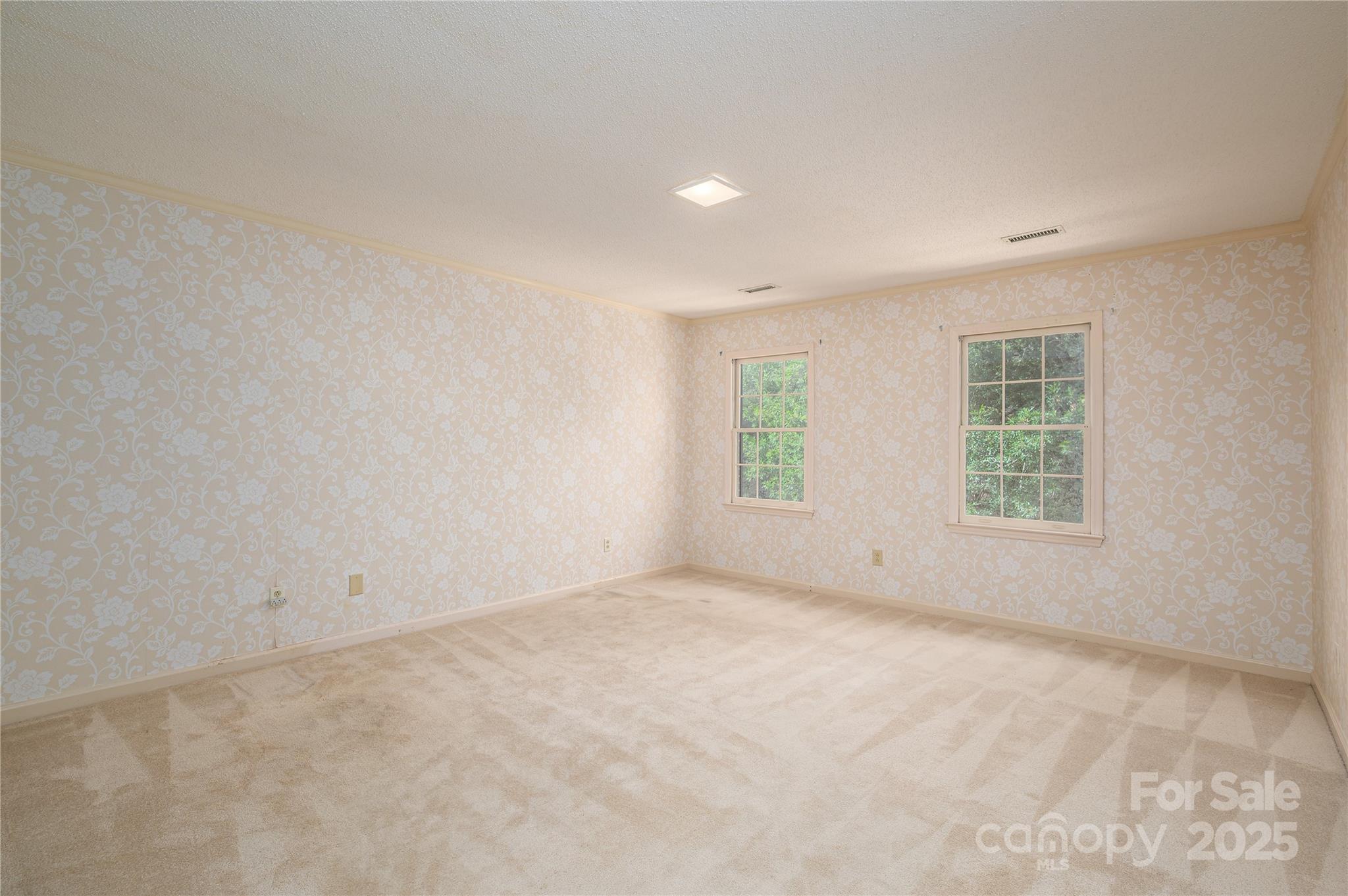 240 37th Avenue Place NW