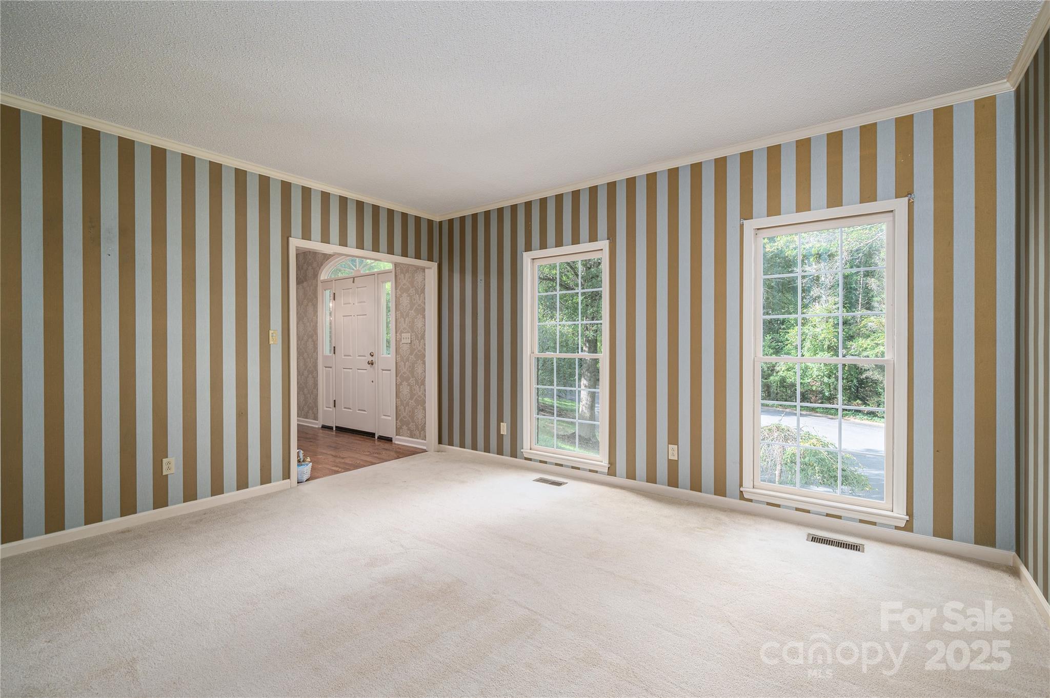 240 37th Avenue Place NW