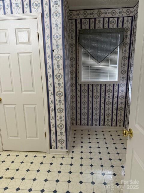 991 36th Avenue Court NE