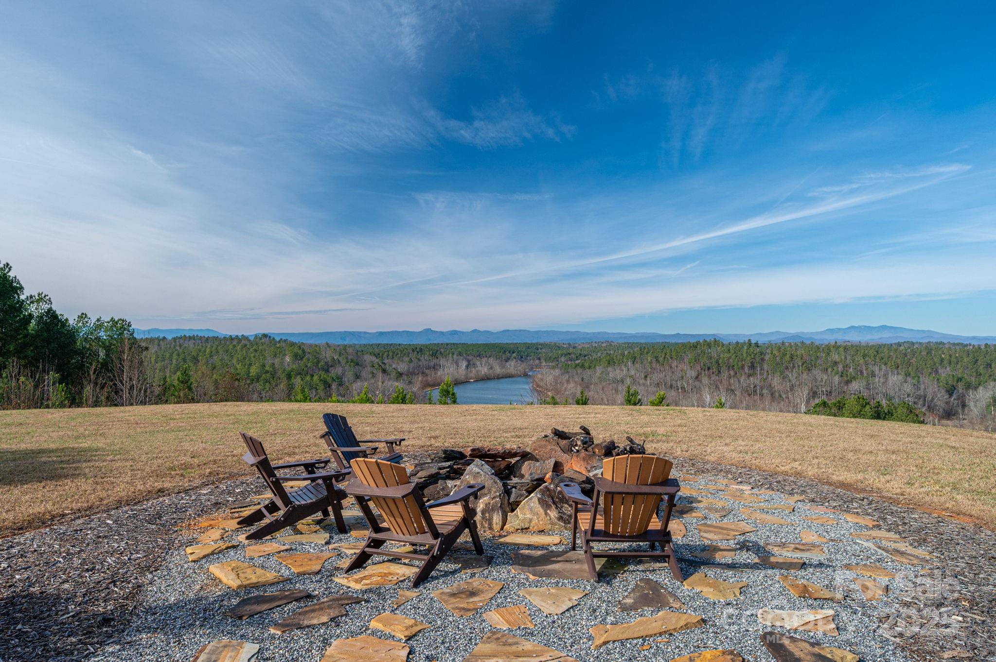 125 Catawba Cove Drive NW