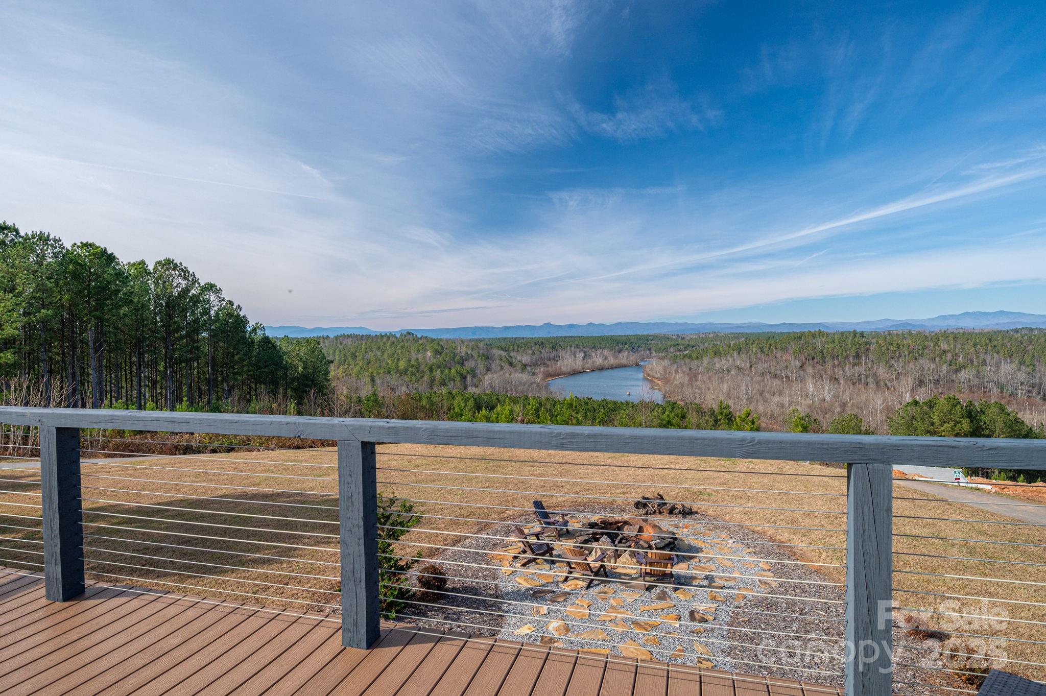 125 Catawba Cove Drive NW