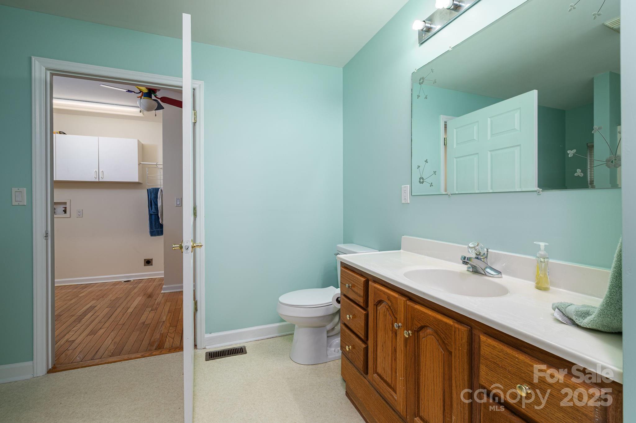 2541 Grandview Circle SW