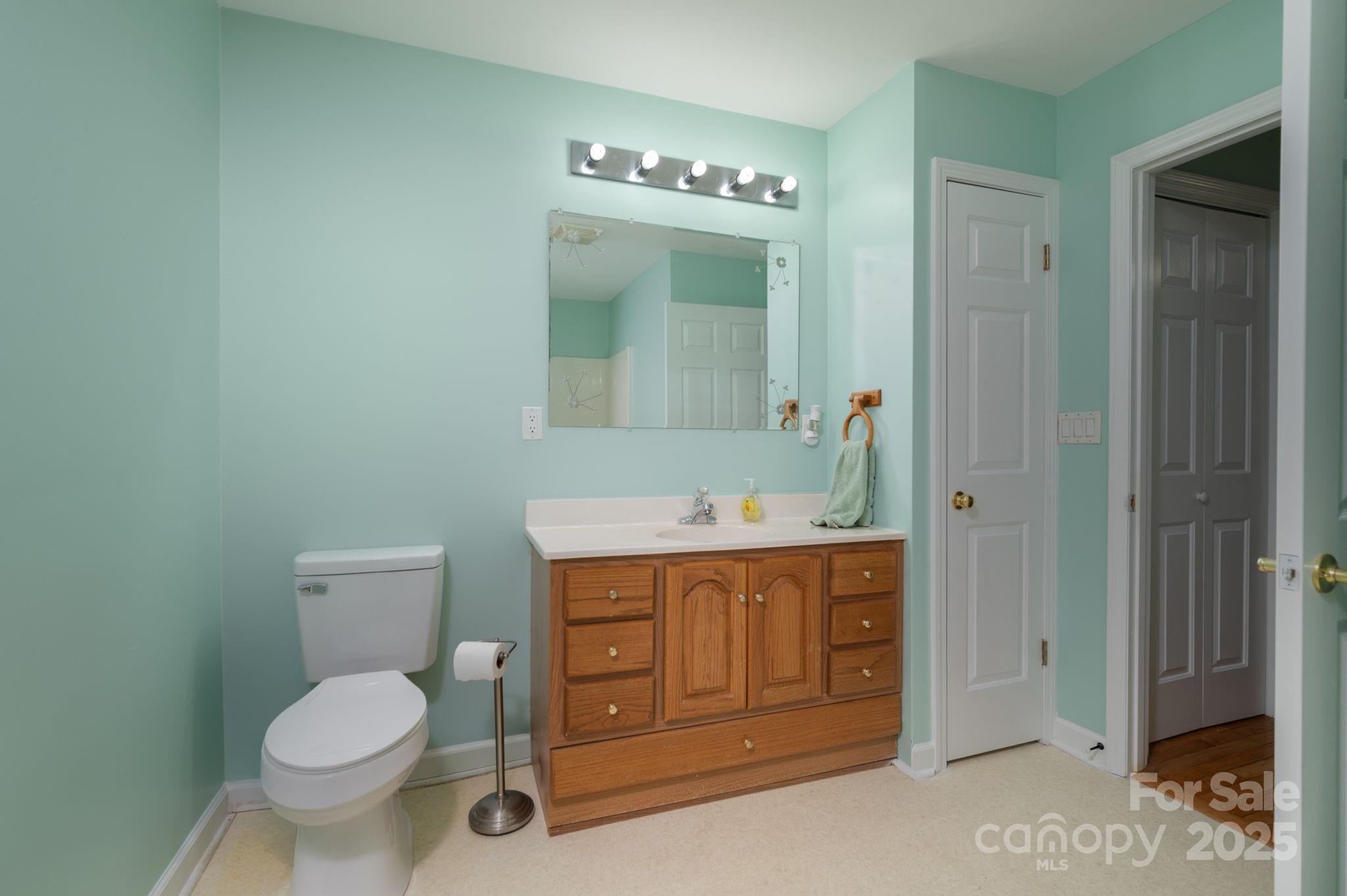 2541 Grandview Circle SW