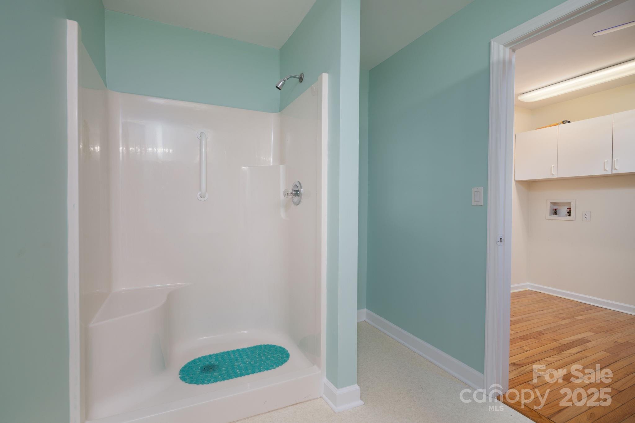 2541 Grandview Circle SW